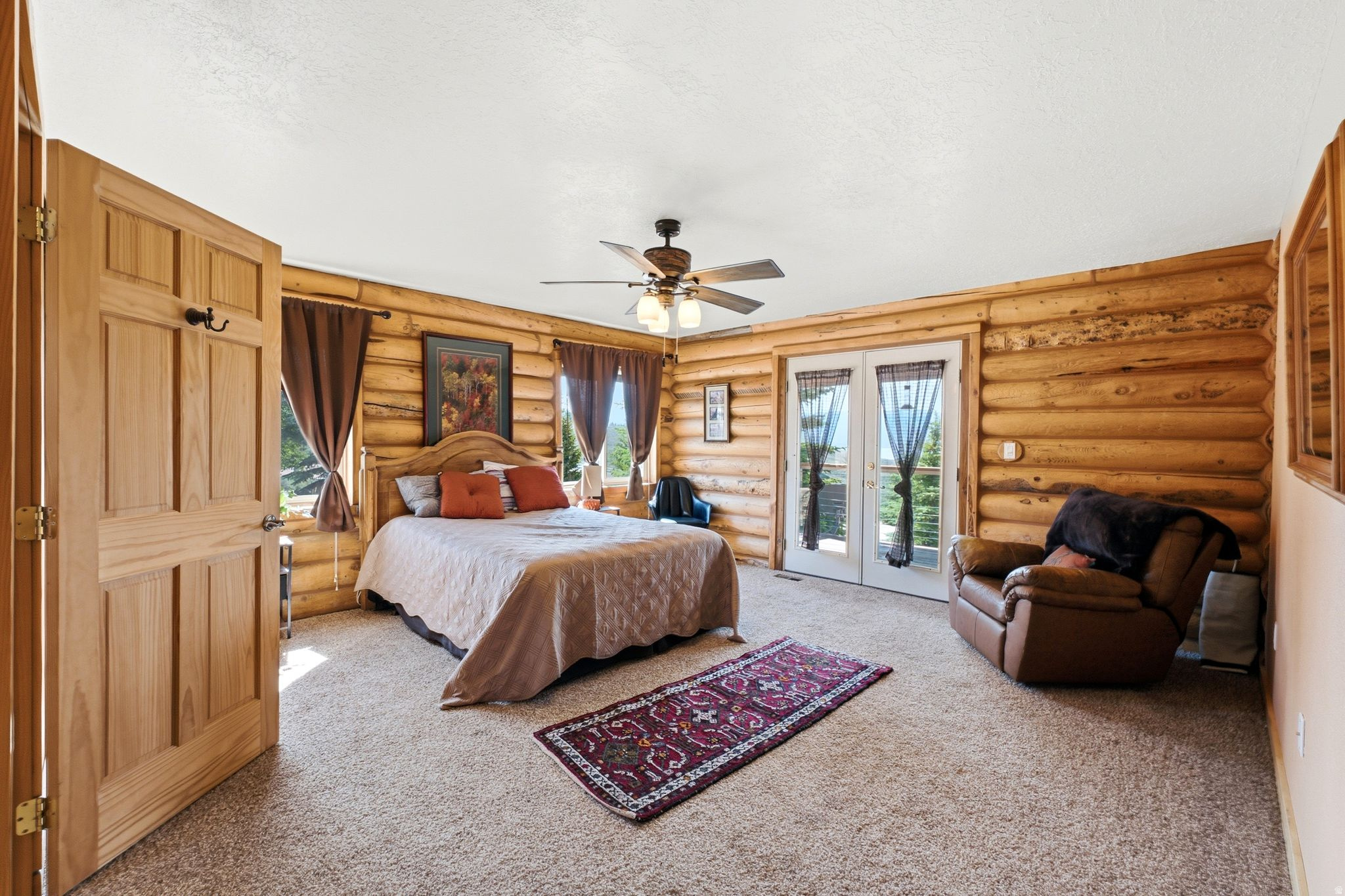 STRAWBERRY LAKEVIEW - Residential