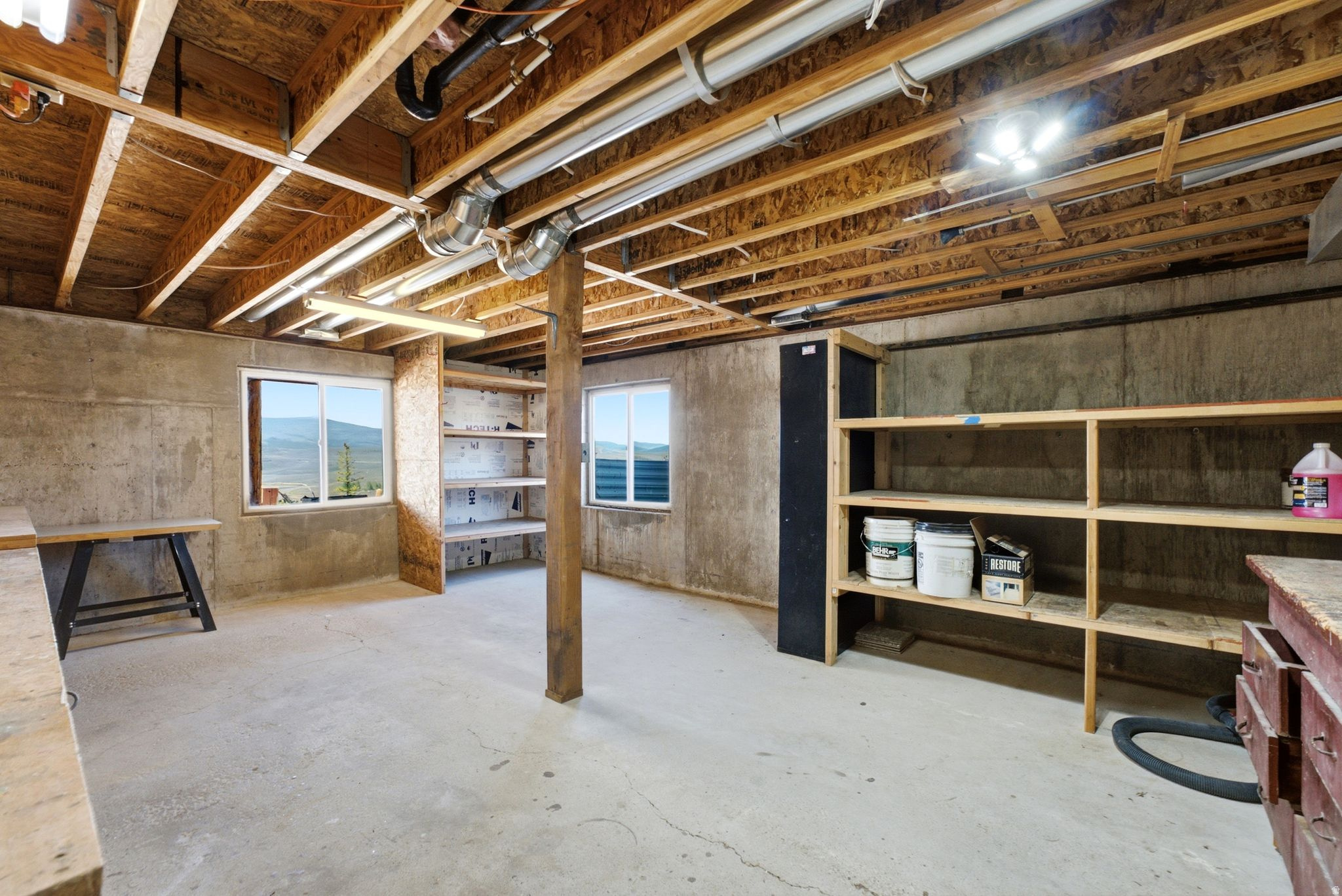 STRAWBERRY LAKEVIEW - Residential
