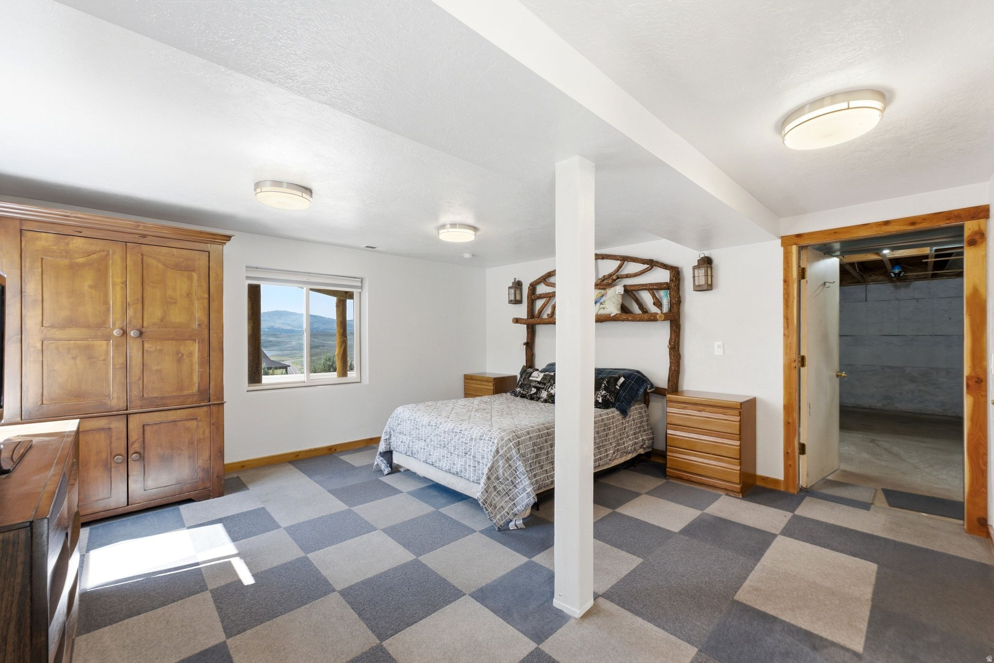 STRAWBERRY LAKEVIEW - Residential
