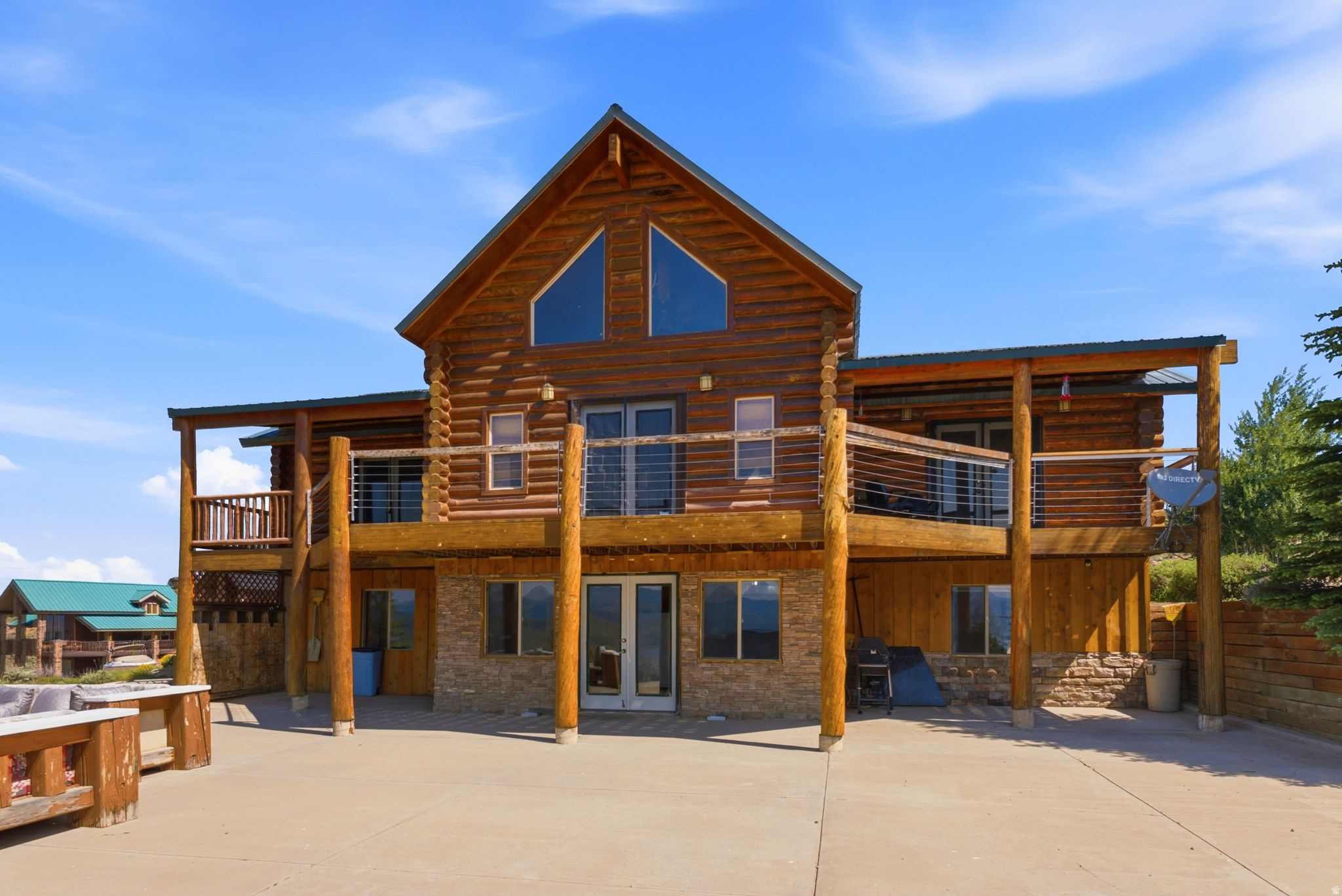 STRAWBERRY LAKEVIEW - Residential