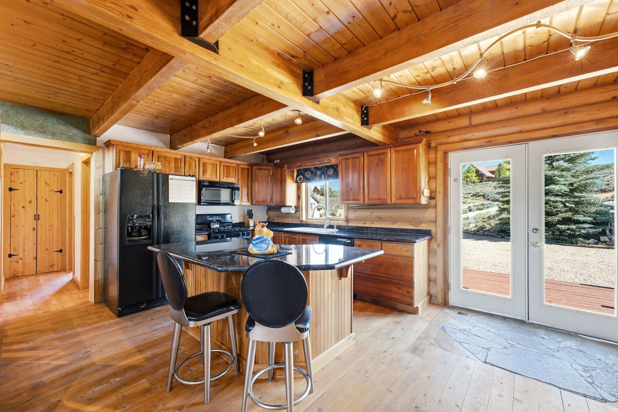 STRAWBERRY LAKEVIEW - Residential