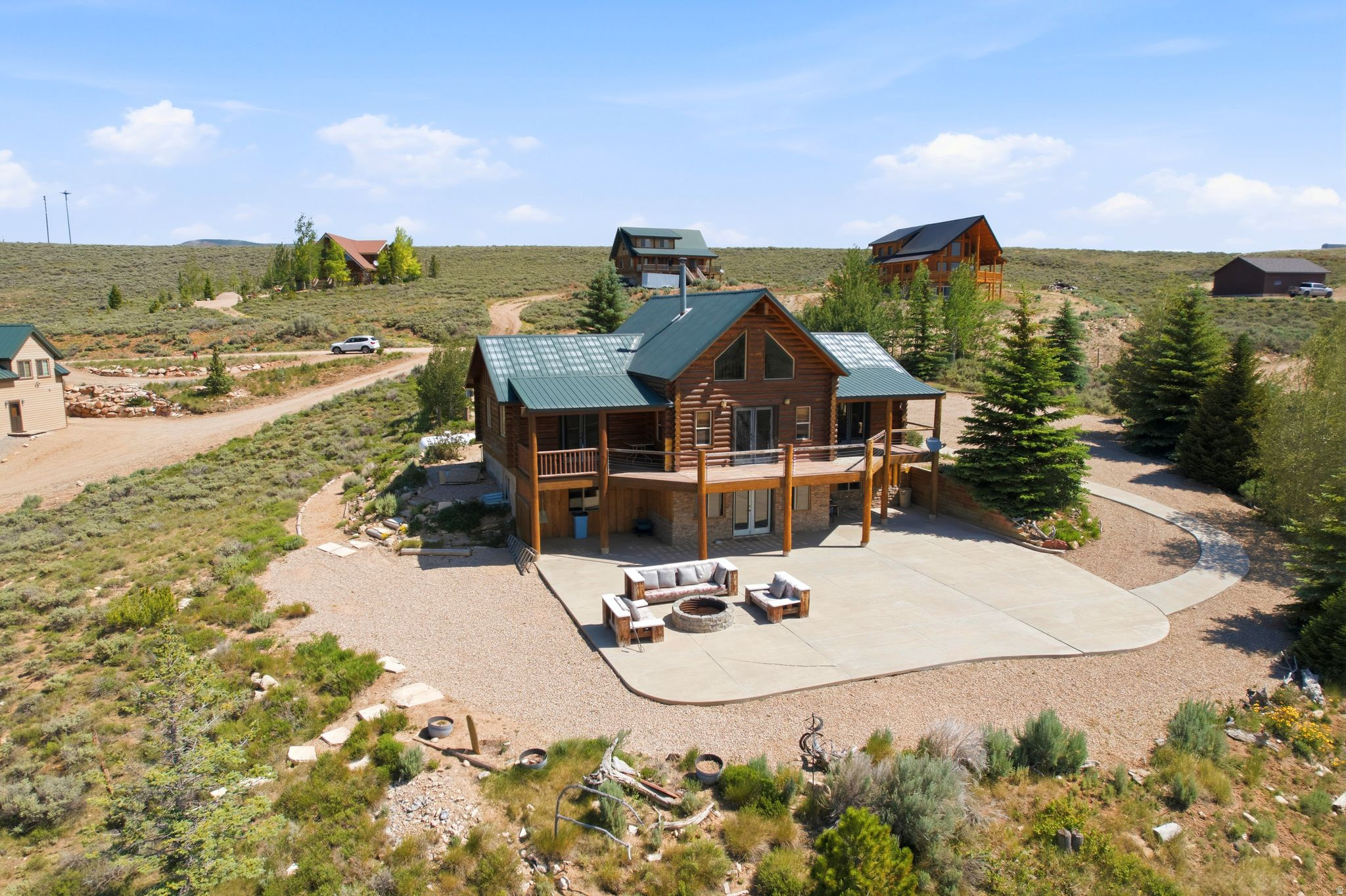 STRAWBERRY LAKEVIEW - Residential