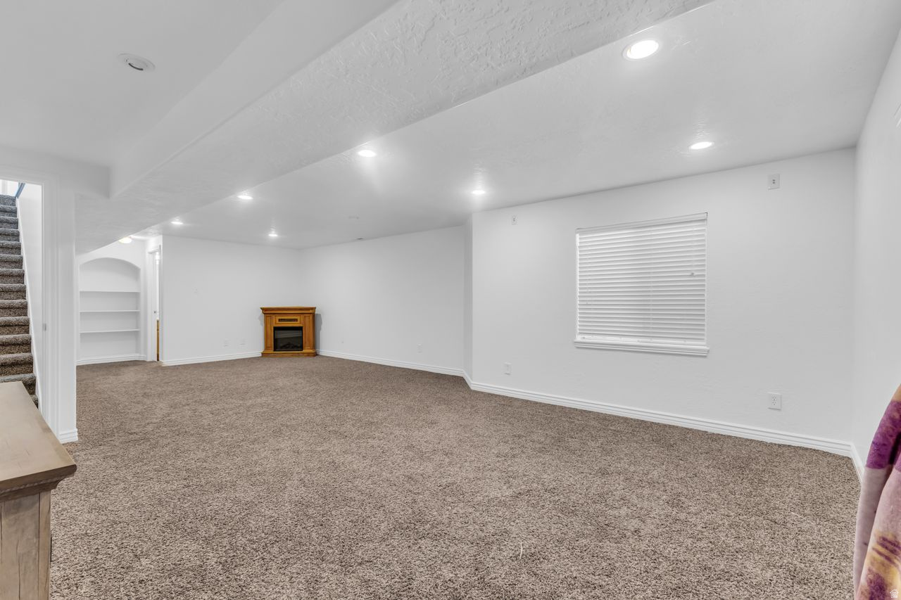 NORTH RANCH - Residential