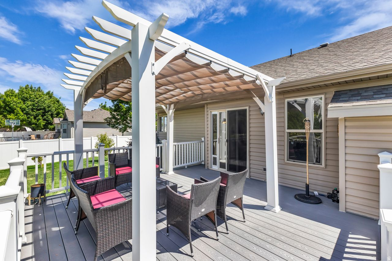 NORTH RANCH - Residential