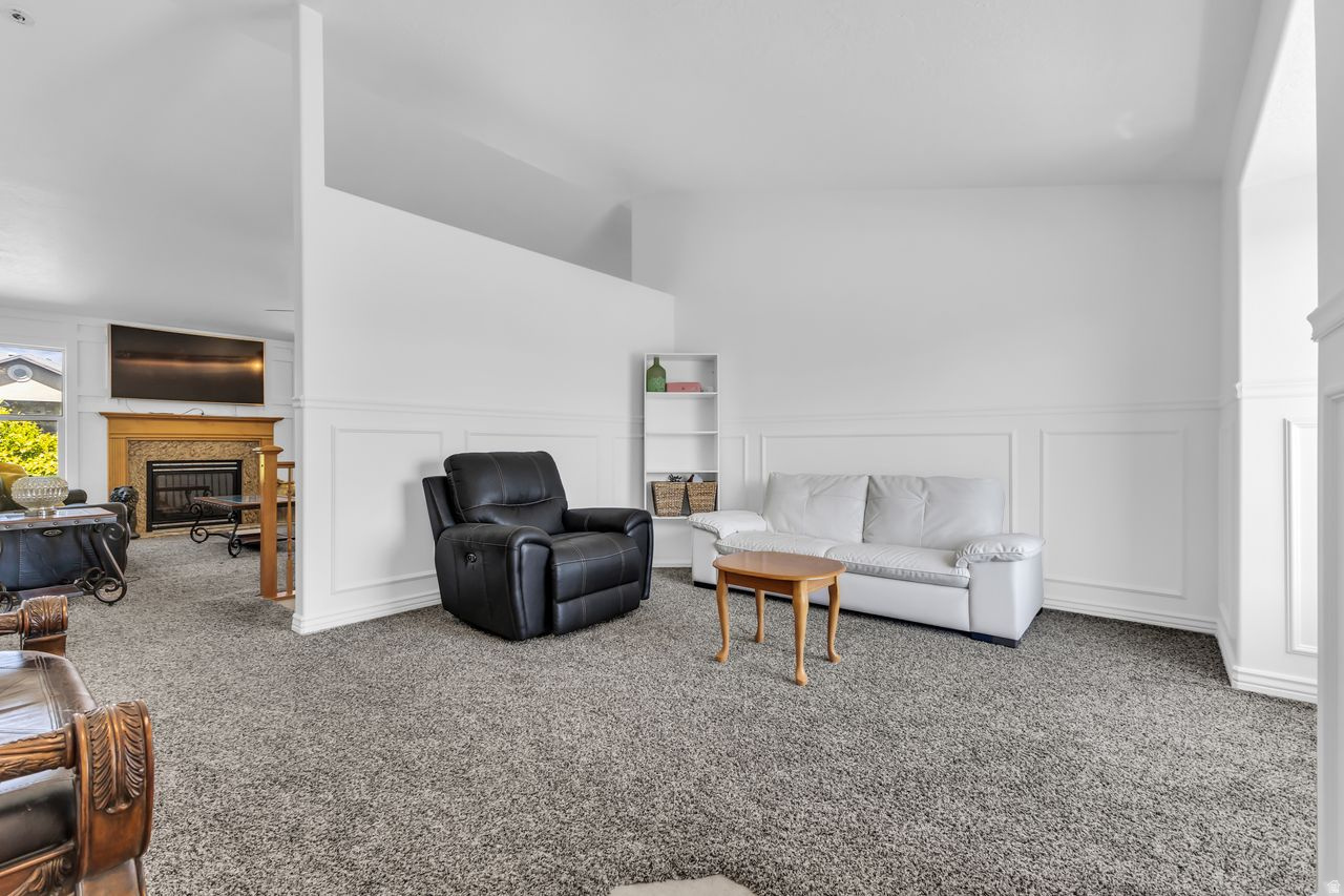 NORTH RANCH - Residential