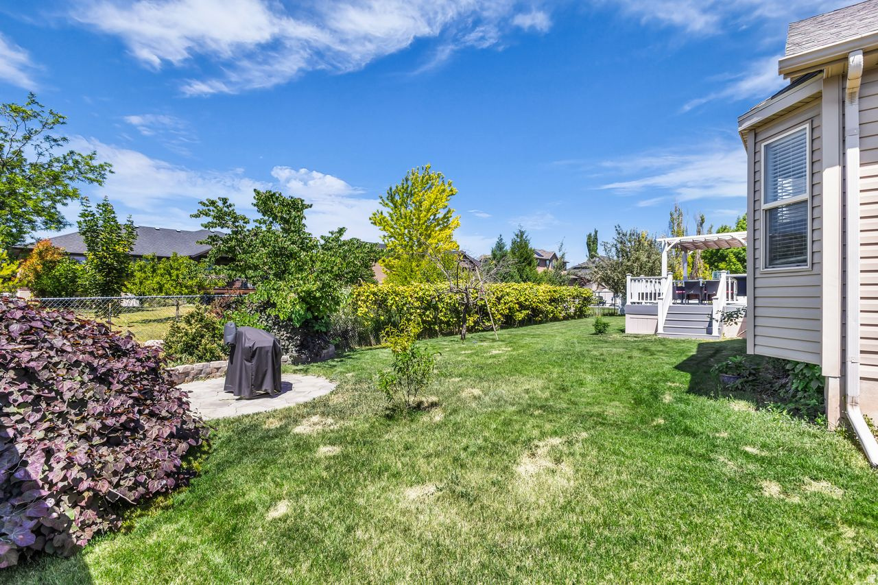 NORTH RANCH - Residential