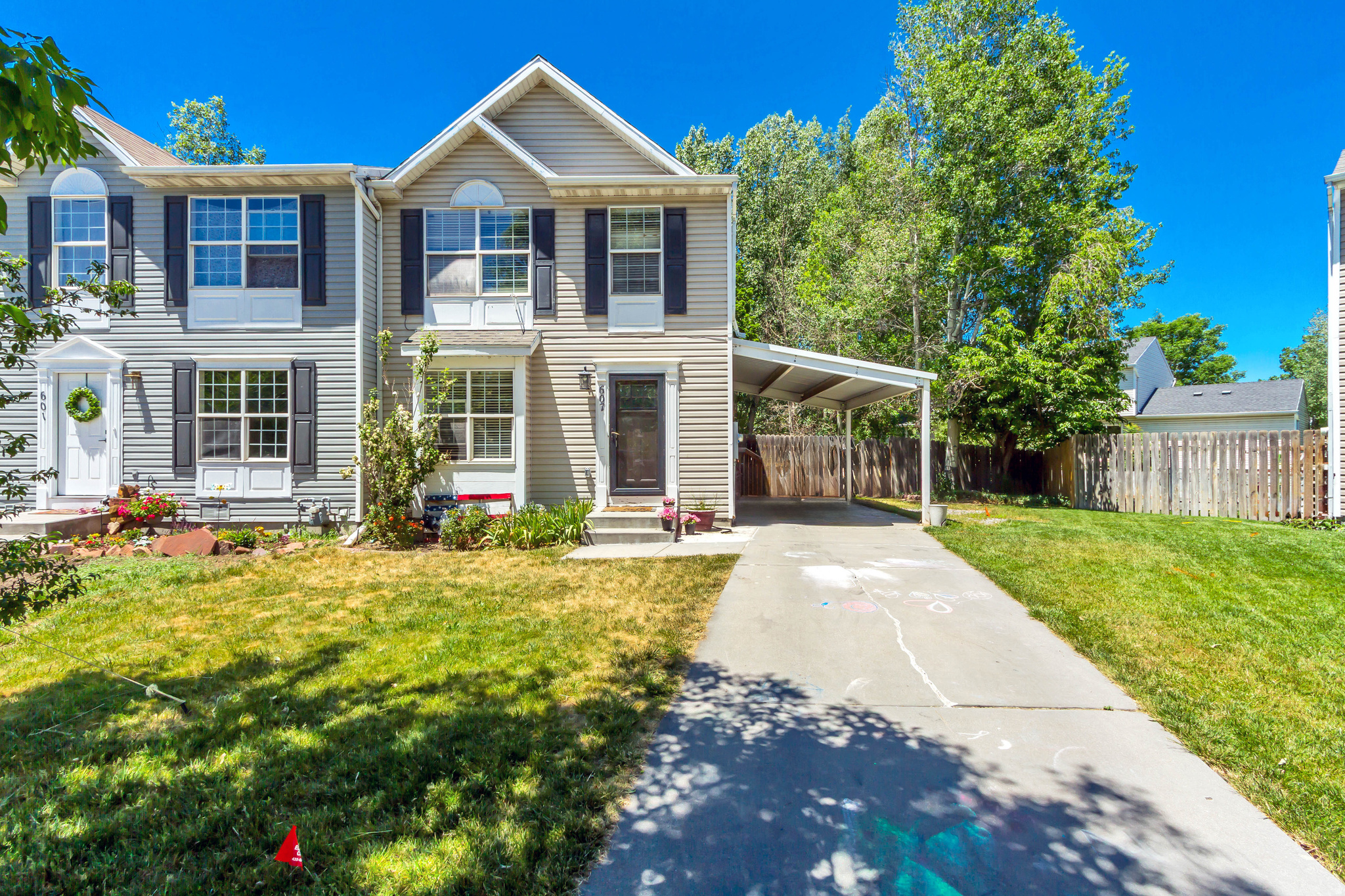 Square footage figures are provided as a courtesy estimate only and were obtained from Landglide .  Buyer is advised to obtain an independent measurement.