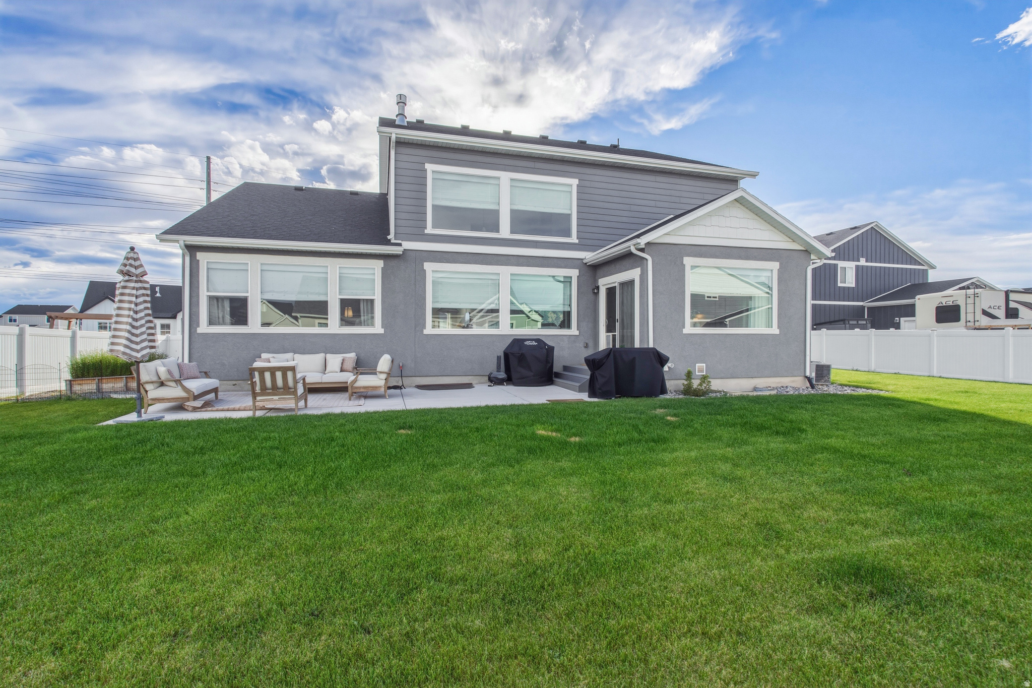 SPRING RANCH - Residential
