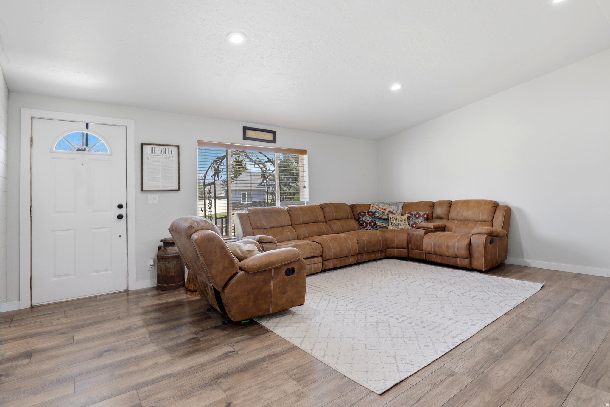 DAWSON - Residential