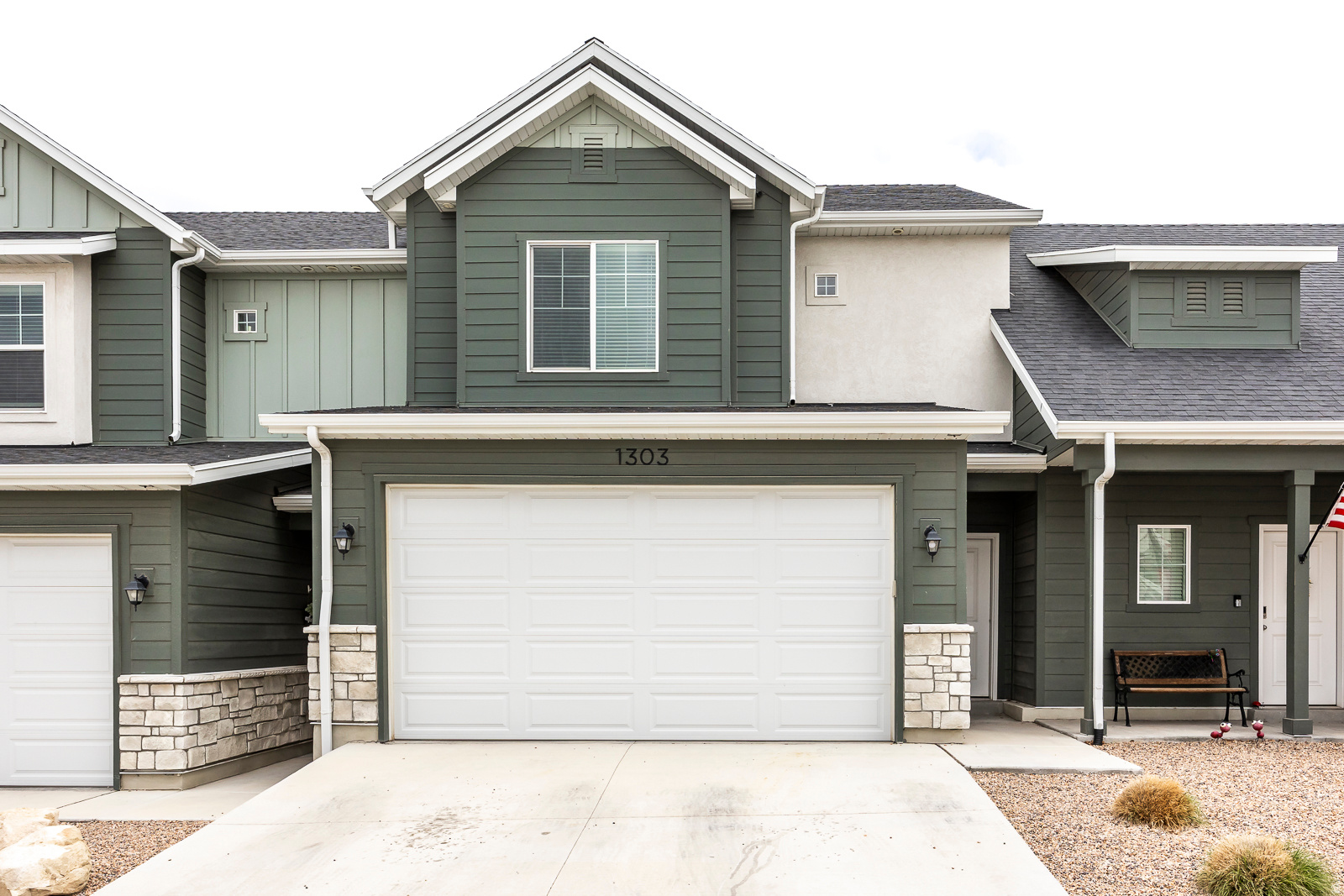 Well-maintained 3-bedroom, 2.5-bath townhome in Spanish Fork featuring fresh paint throughout and a clean, move-in ready feel. The open layout offers comfortable living and functional space for everyday use. Conveniently located just minutes from shopping, dining, and retail, with easy access to main roads for commuting. Possible $2,500 Homebuyer Grant Available -  Chase Bank has identified this property as potentially eligible for a $2,500 homebuyer grant for qualified buyers. Contact us for eligibility requirements and additional details.