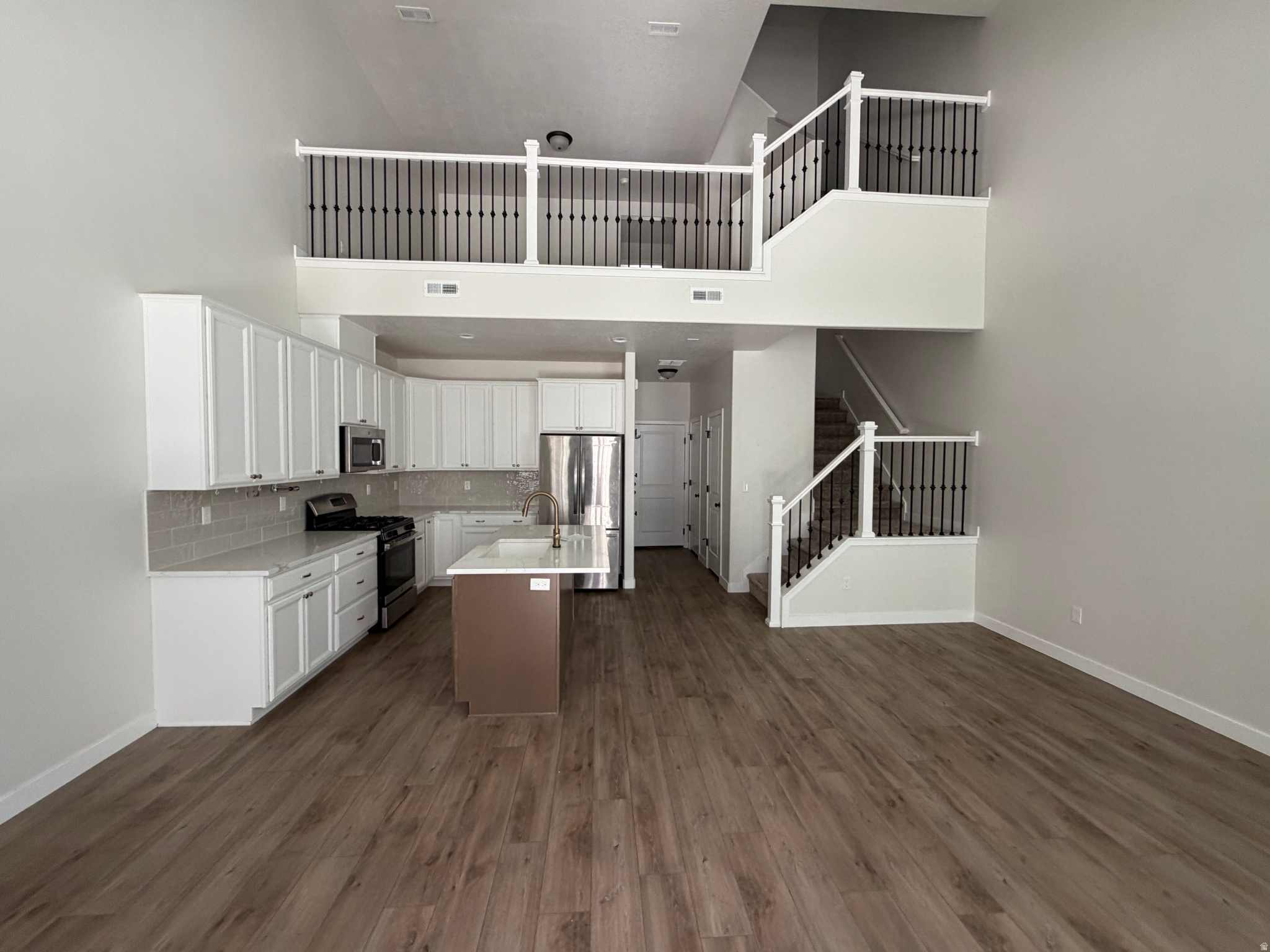 SALT POINT - Residential