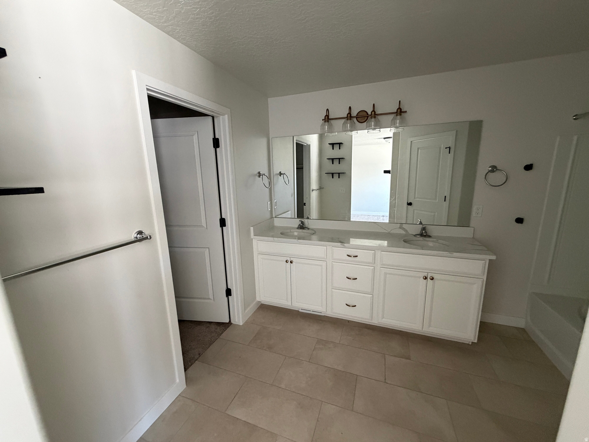 SALT POINT - Residential