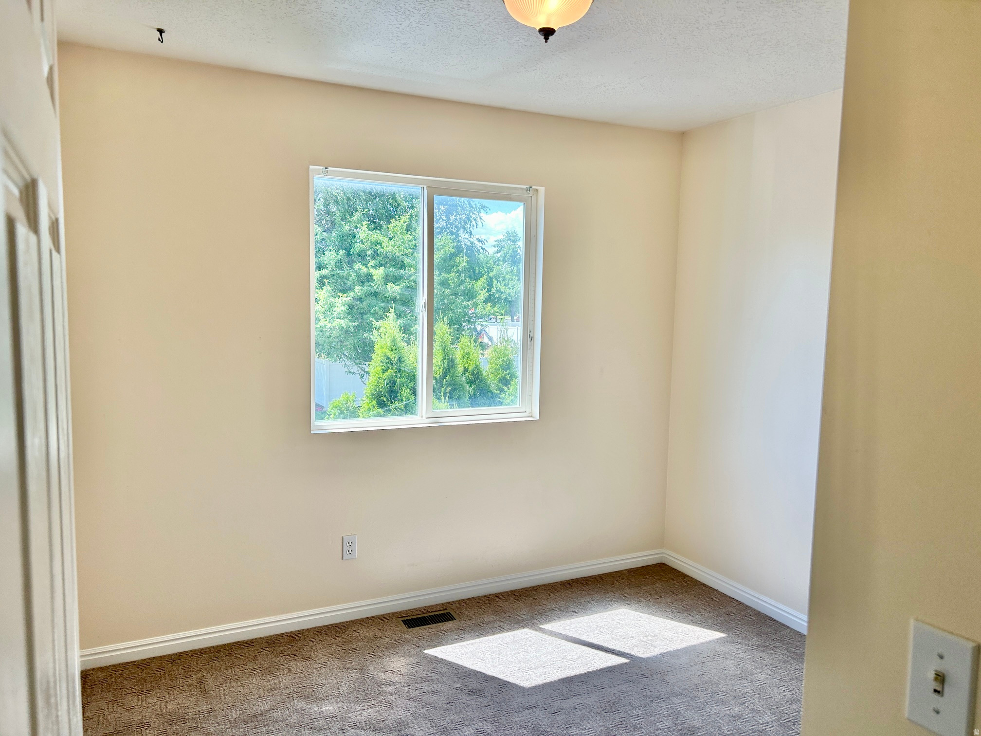 RODEO LANE - Residential