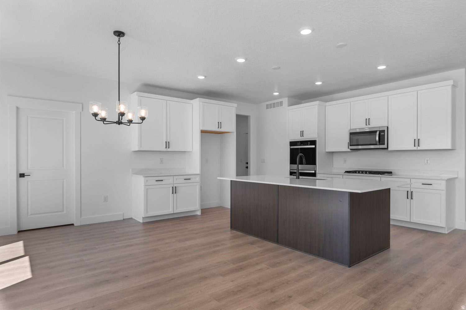 ANSELMI ACRES (PALOMINO) - Residential