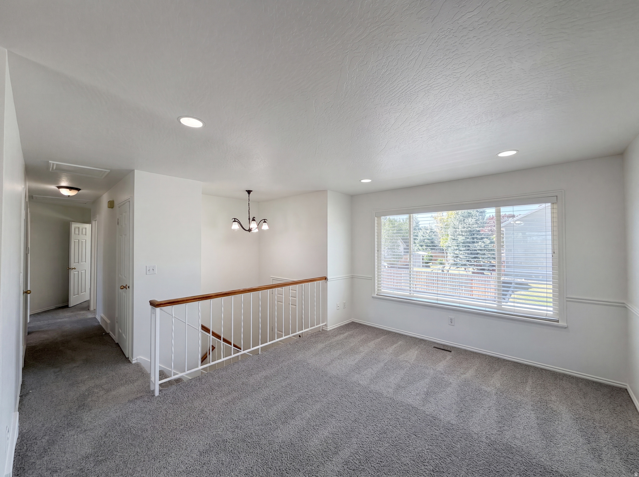CREEKWOOD - Residential