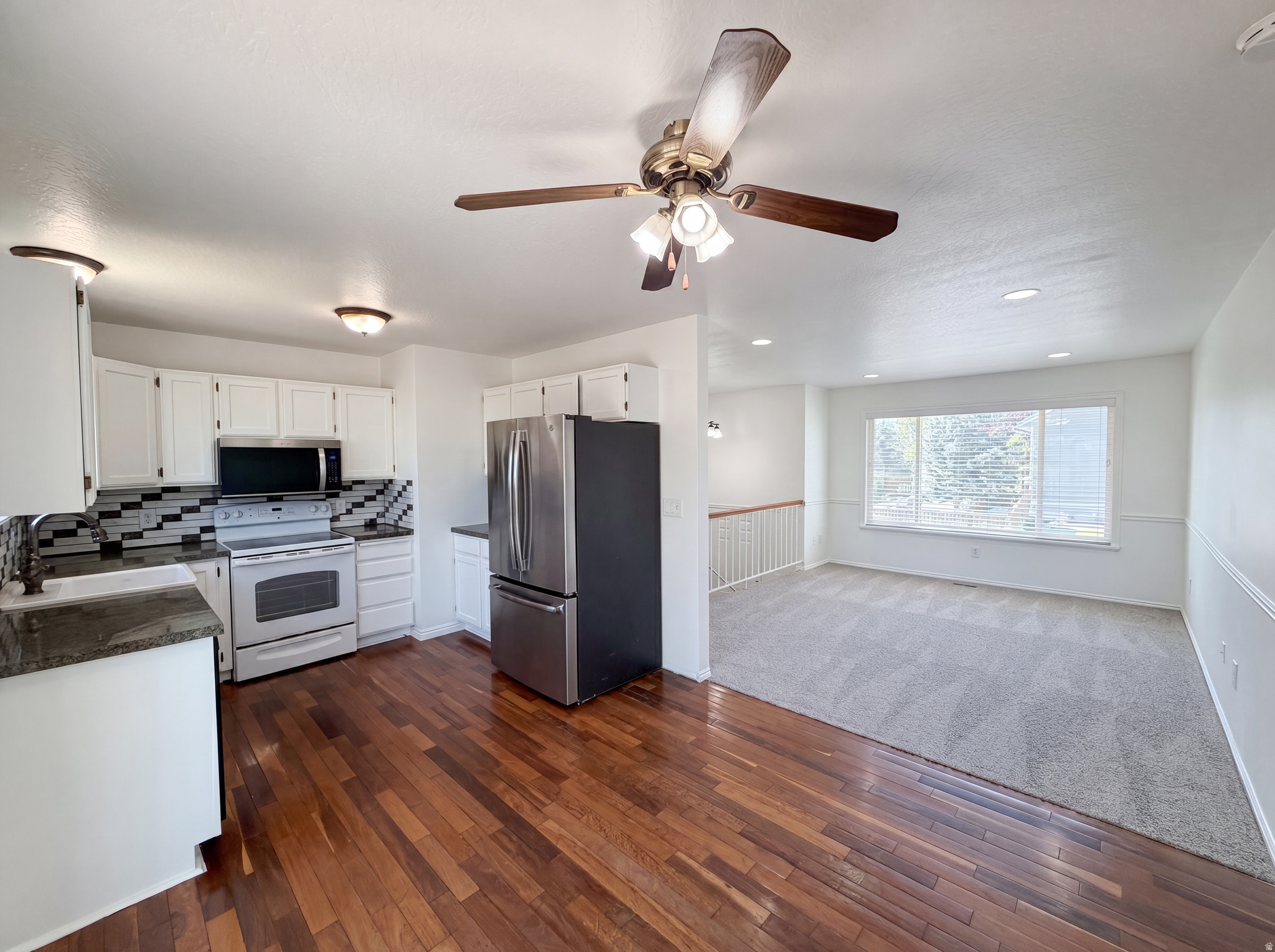 CREEKWOOD - Residential