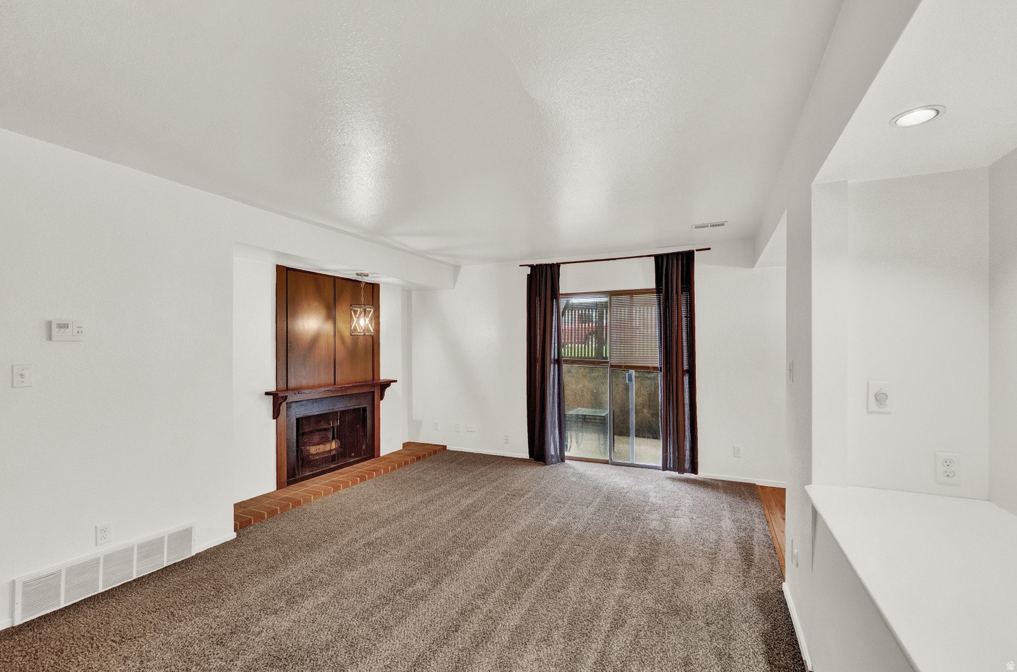 WILLOWS CONDM - Residential