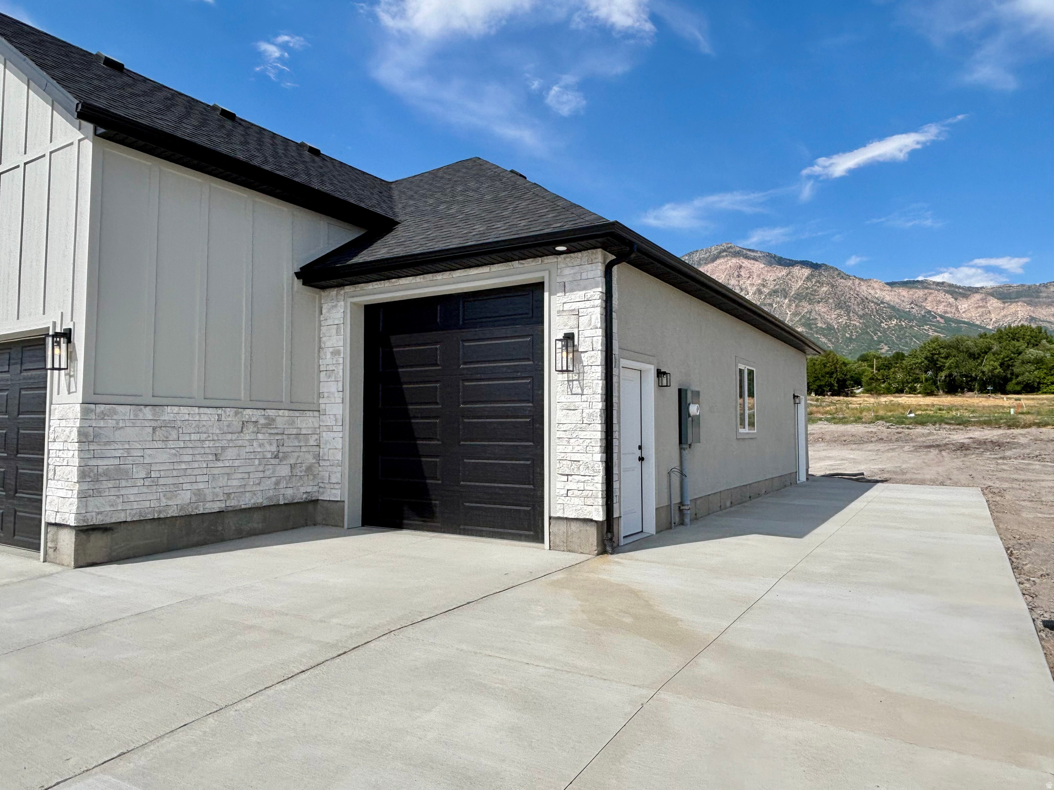 ROCKY MEADOWS PH 2 - Residential