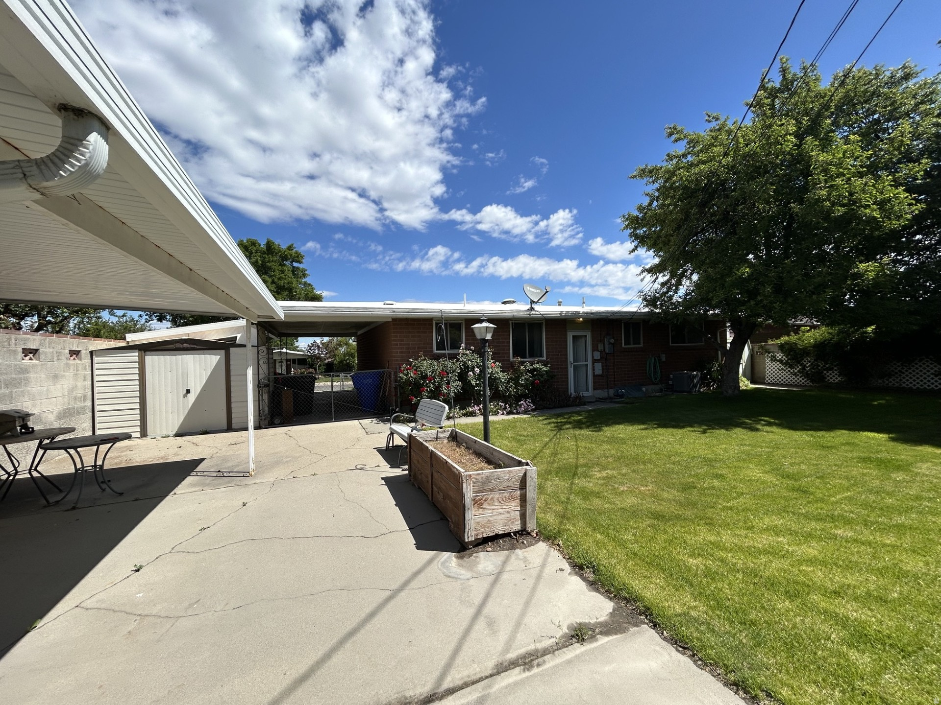 OQUIRRH HILLS - Residential
