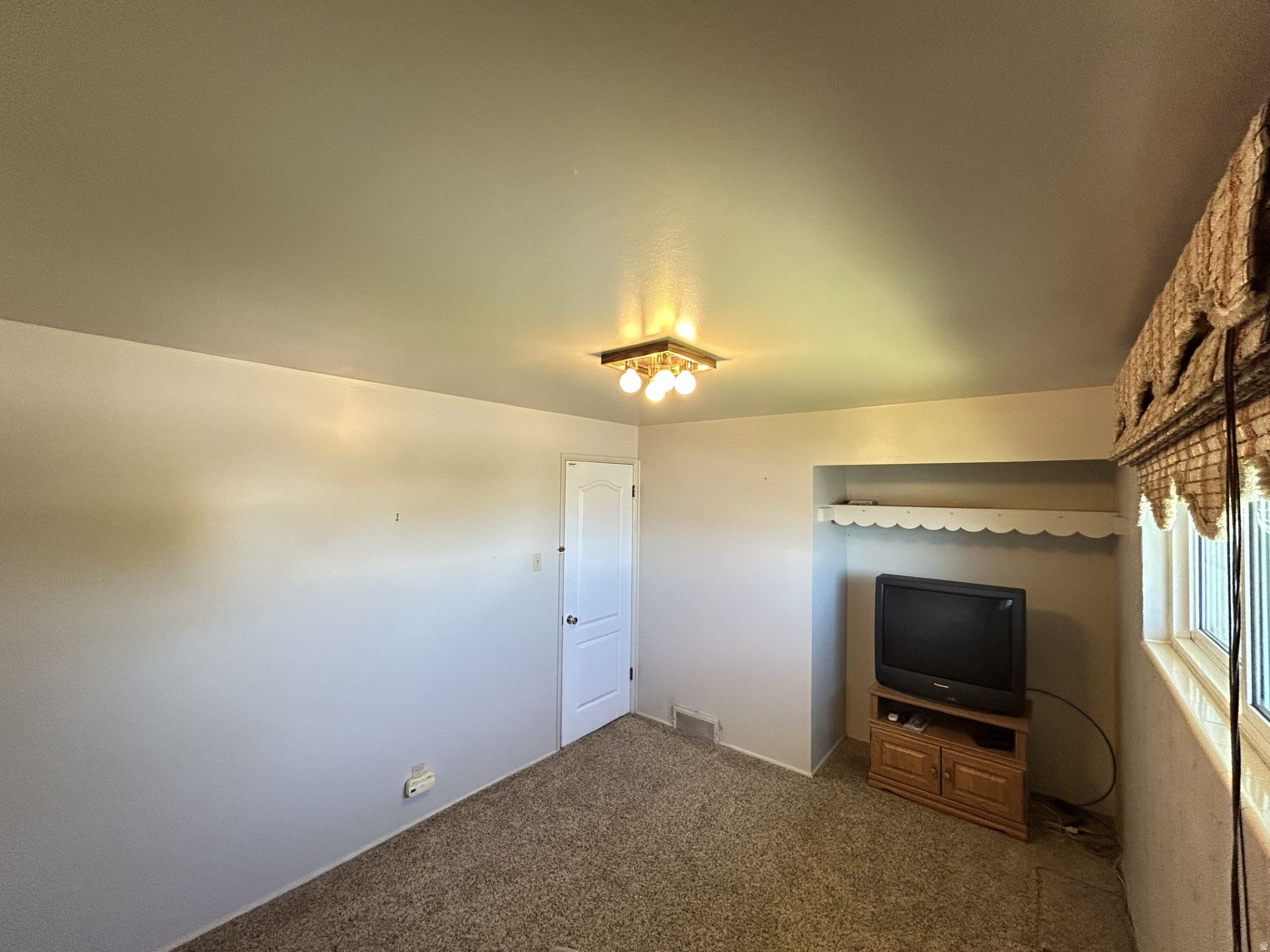 OQUIRRH HILLS - Residential