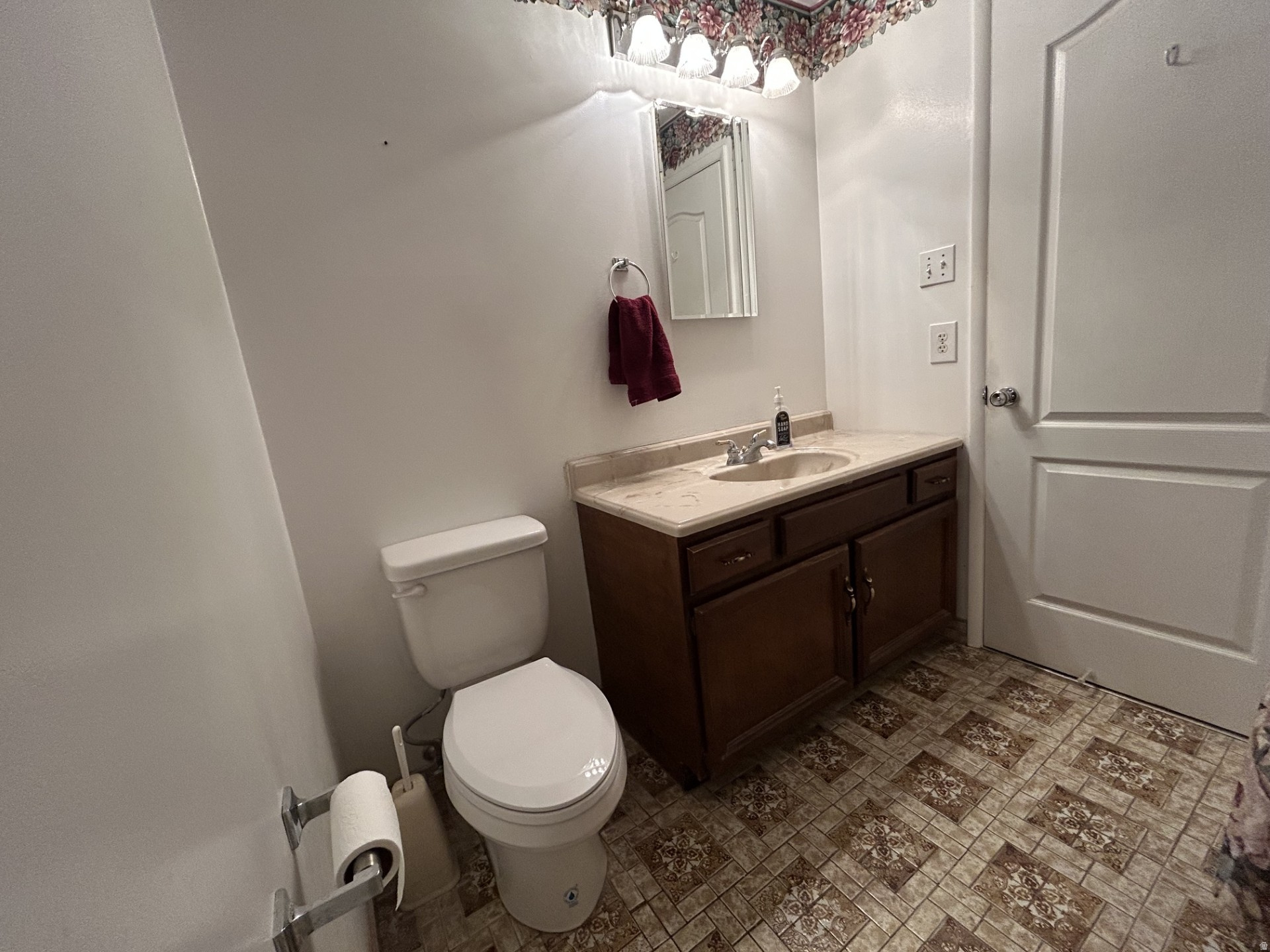OQUIRRH HILLS - Residential