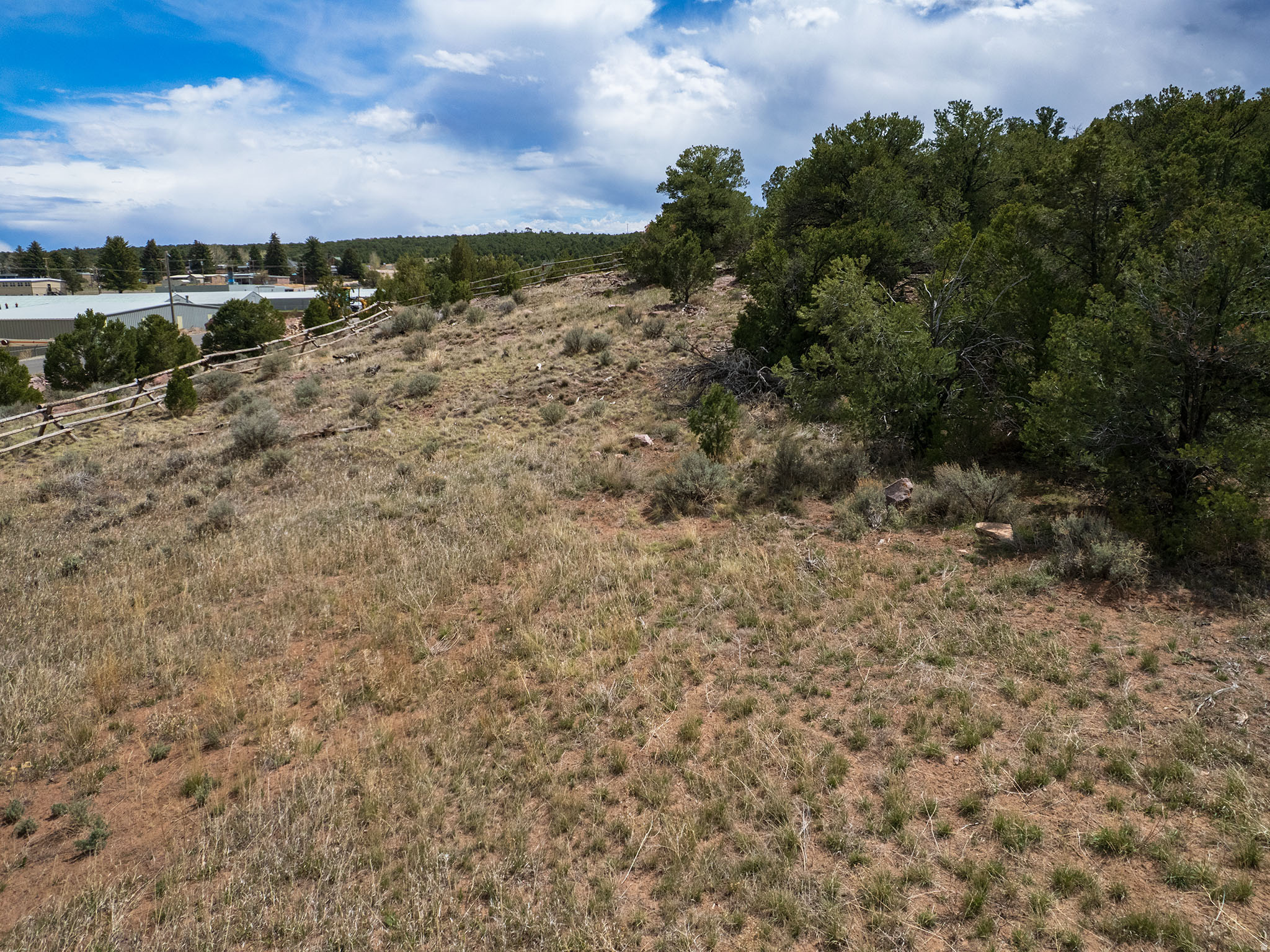 REDTAIL 2 - Land
