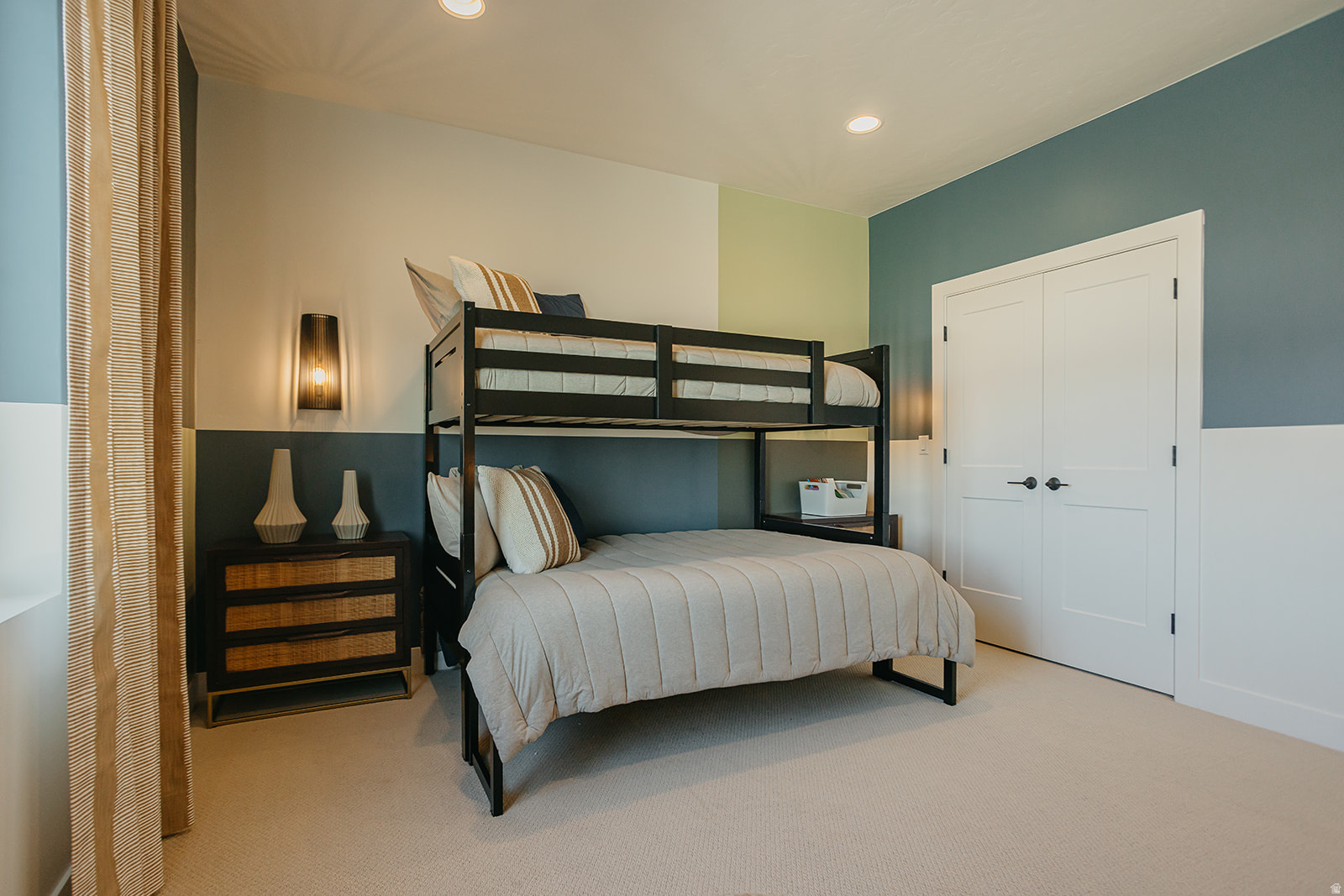 WILLOW ESTATES - Residential