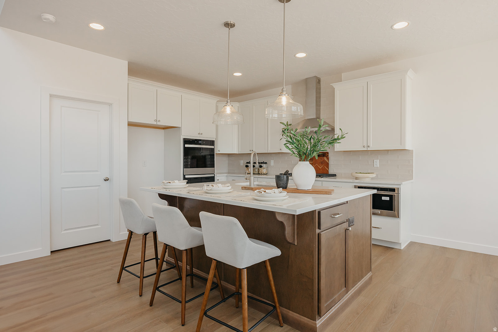 WILLOW ESTATES - Residential