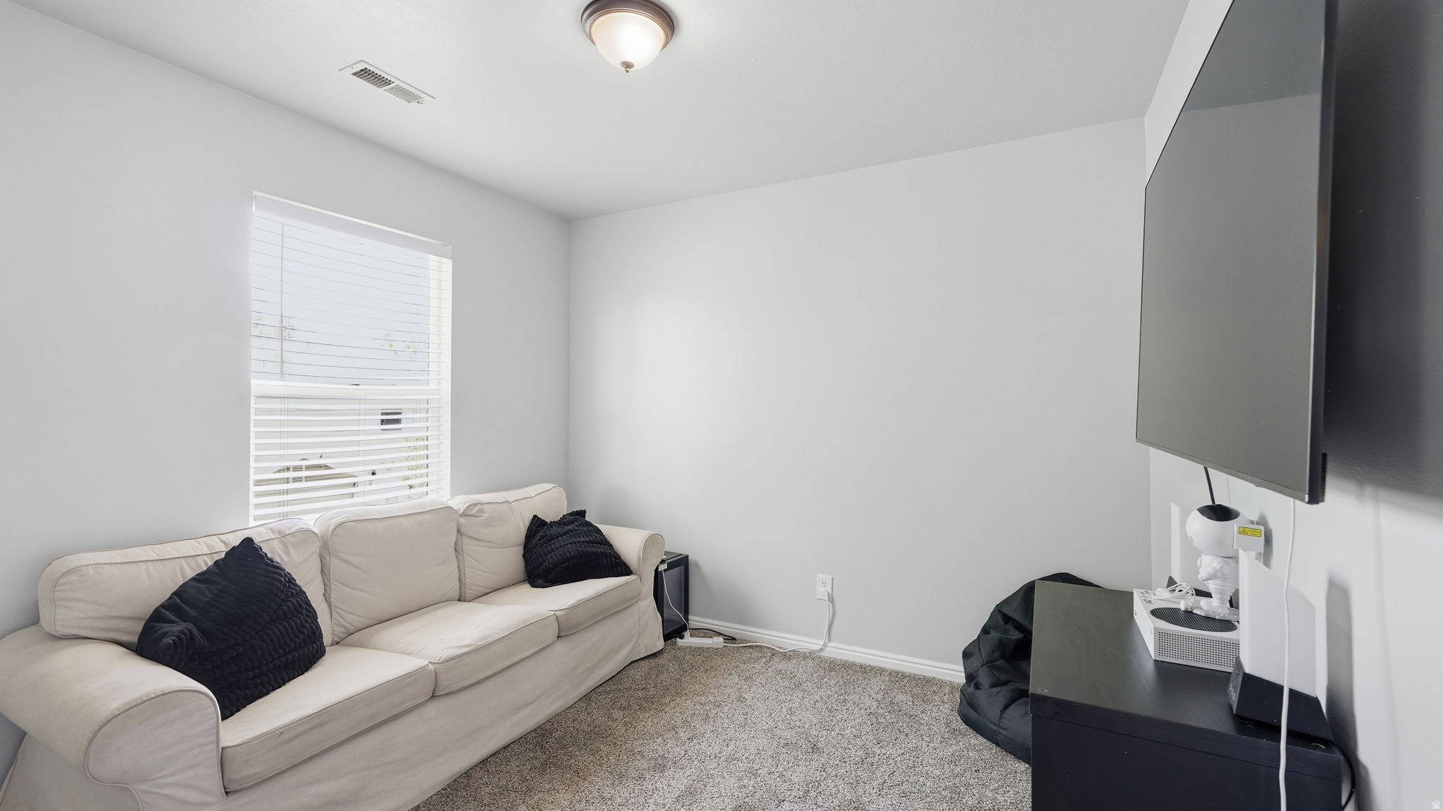 CLINTON TOWNE CENTER - Residential