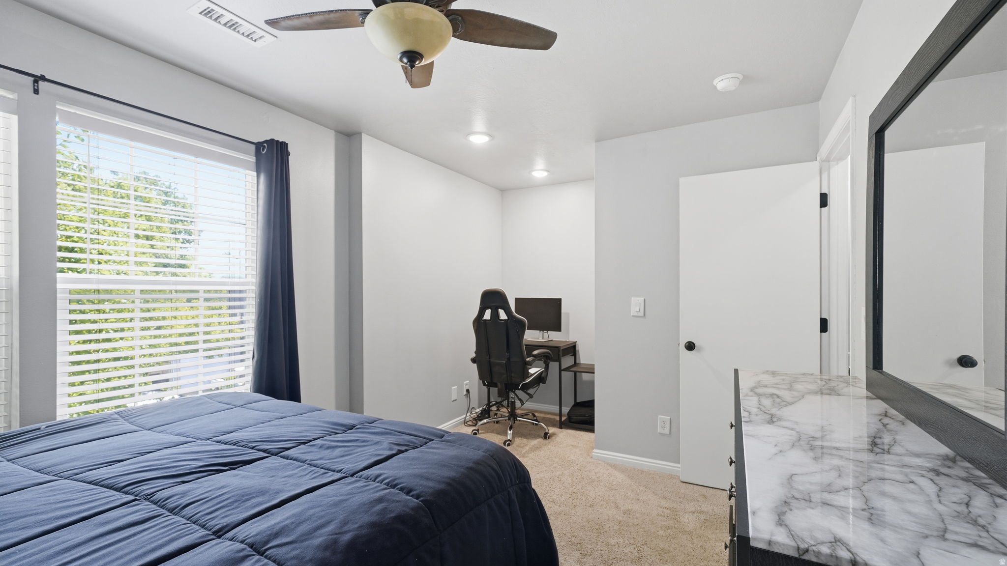 CLINTON TOWNE CENTER - Residential