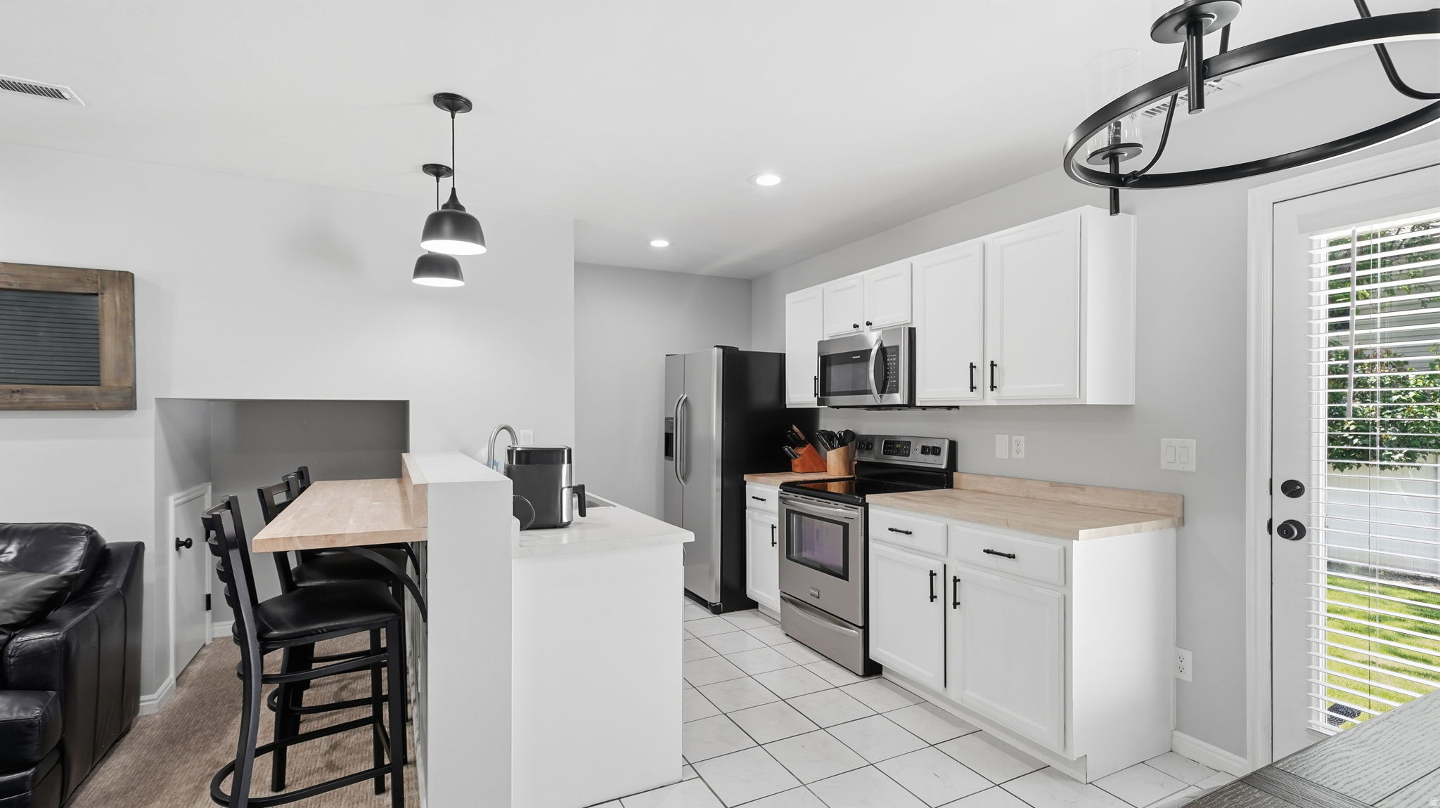 CLINTON TOWNE CENTER - Residential