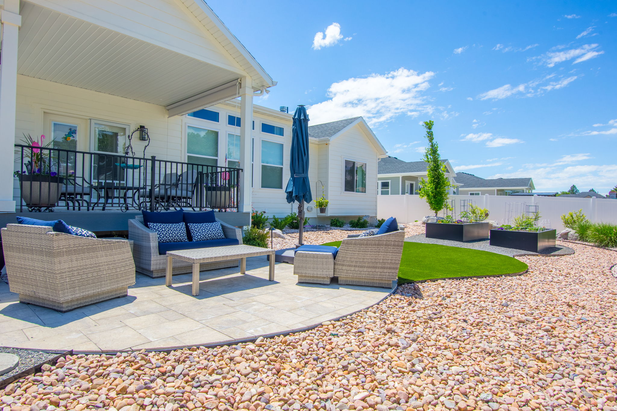 HIGHLANDS BLUFF - Residential