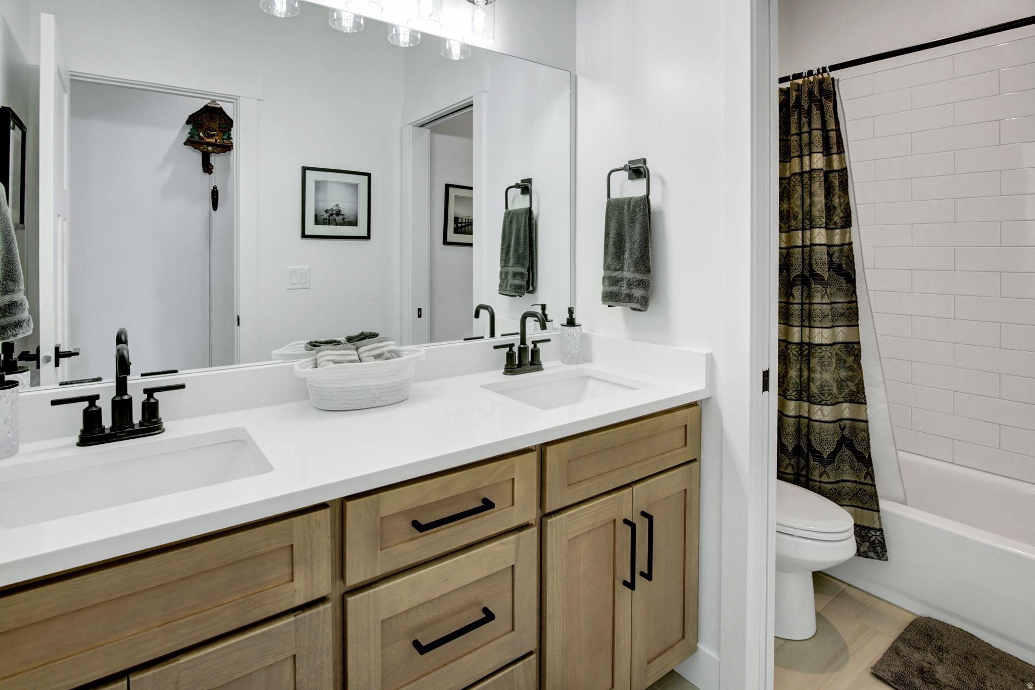 HIGHLANDS BLUFF - Residential