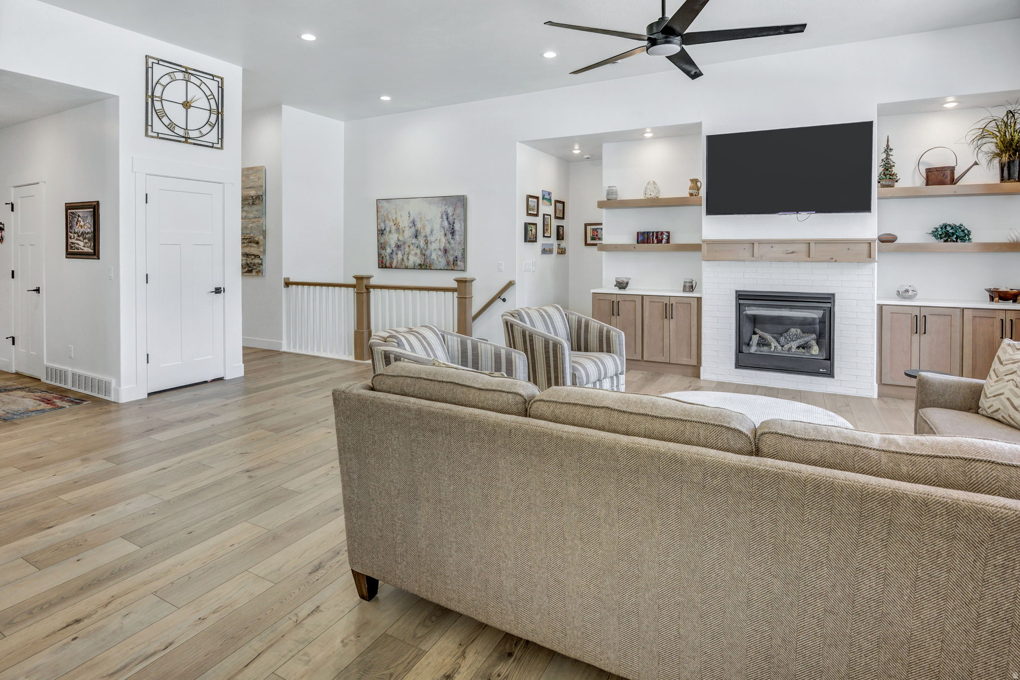 HIGHLANDS BLUFF - Residential