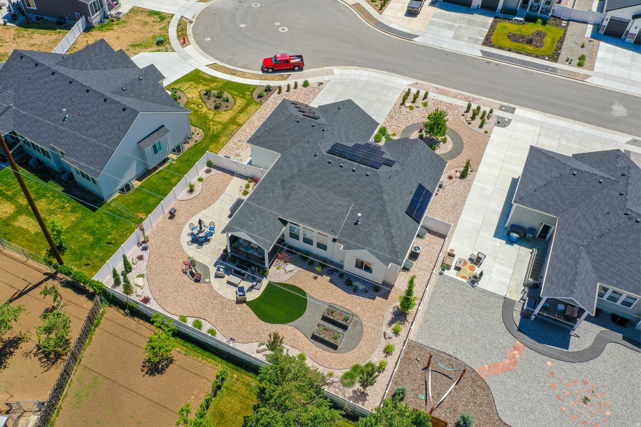 HIGHLANDS BLUFF - Residential