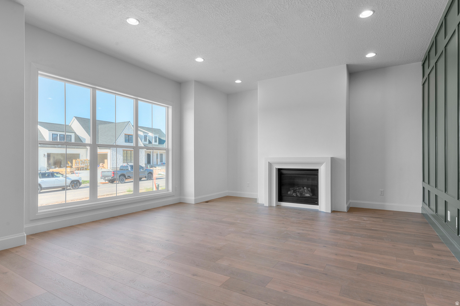 CRESTED PEAKS 12 - Residential