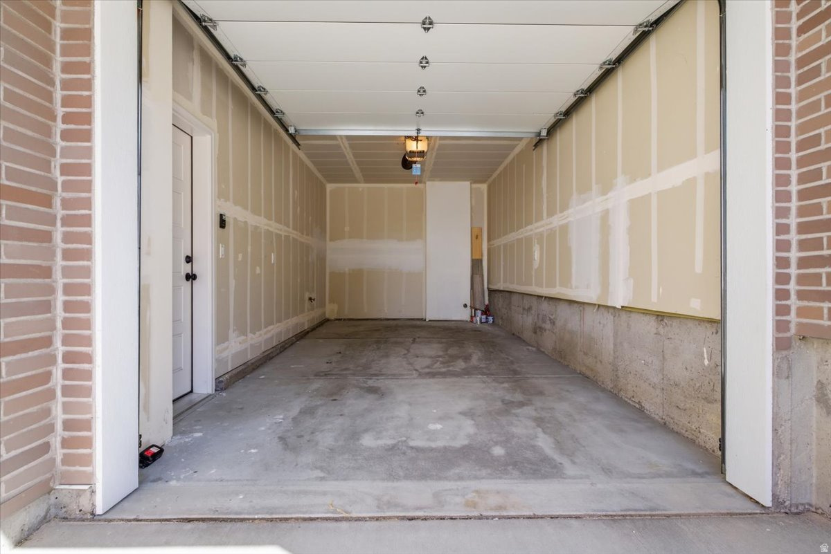 STERLING HEIGHTS - Residential