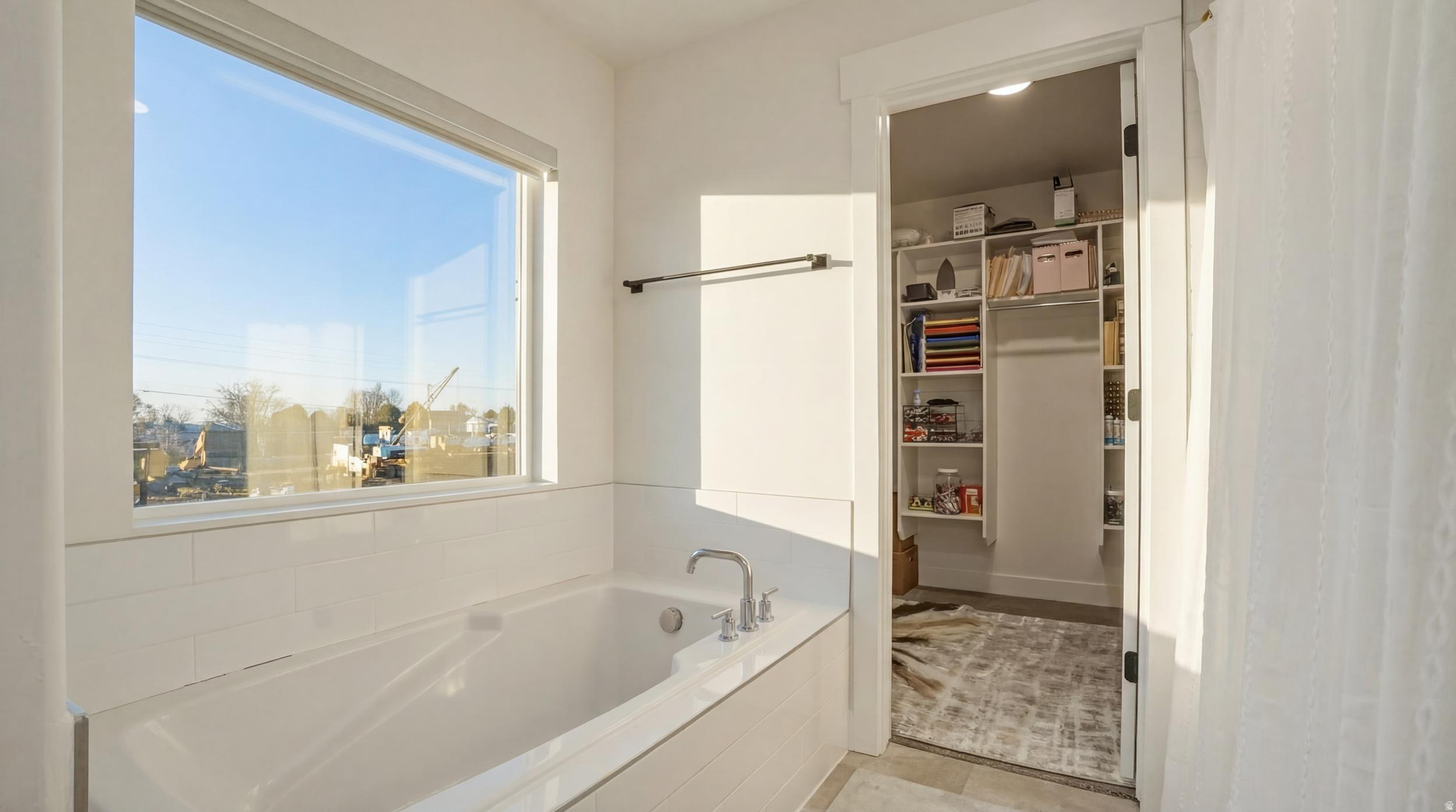 RIVER POINT - Residential