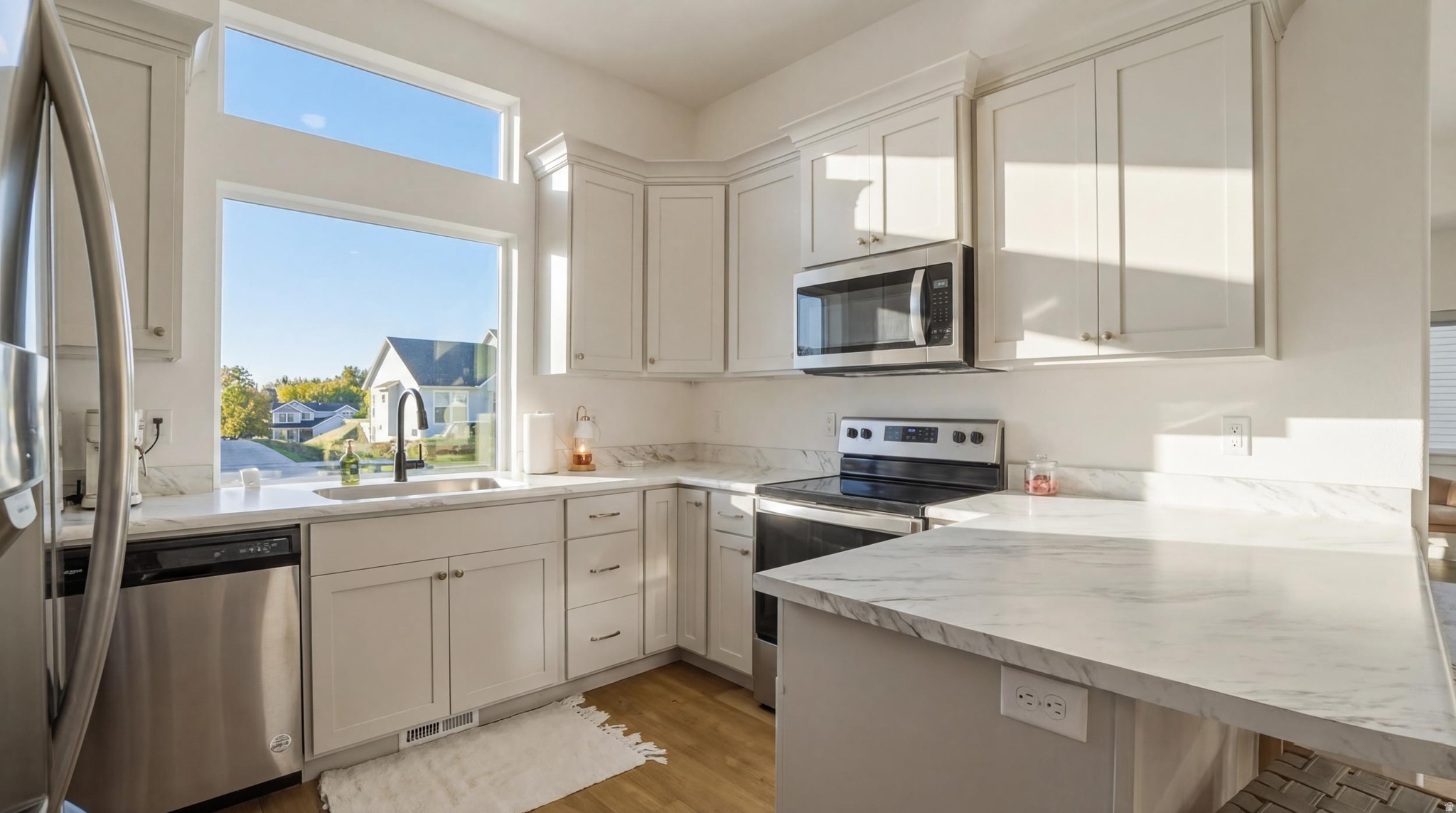 RIVER POINT - Residential
