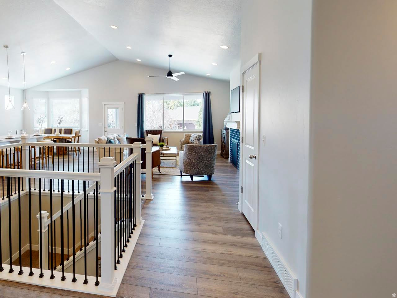 SCARLET RIDGE - Residential