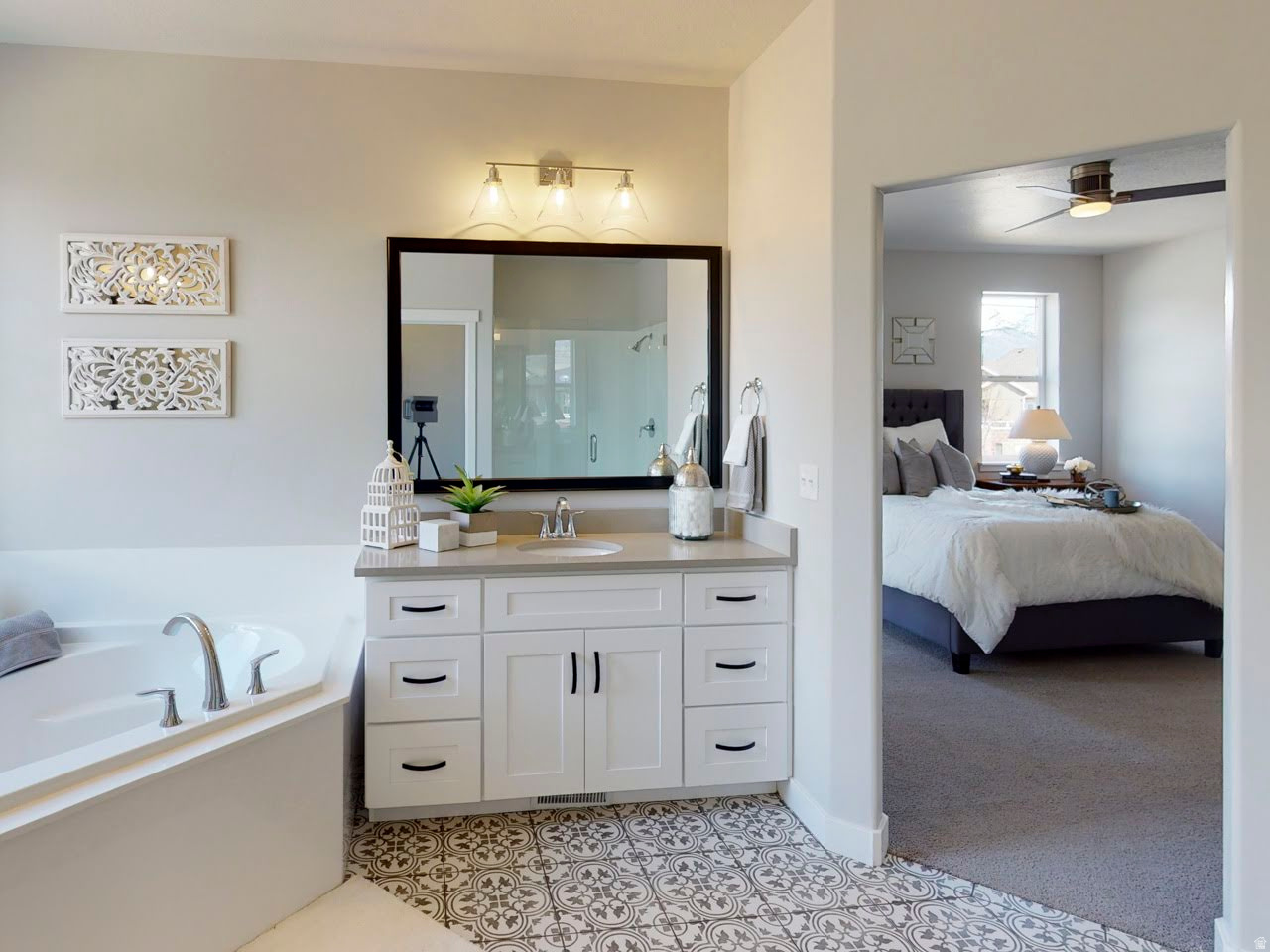 SCARLET RIDGE - Residential
