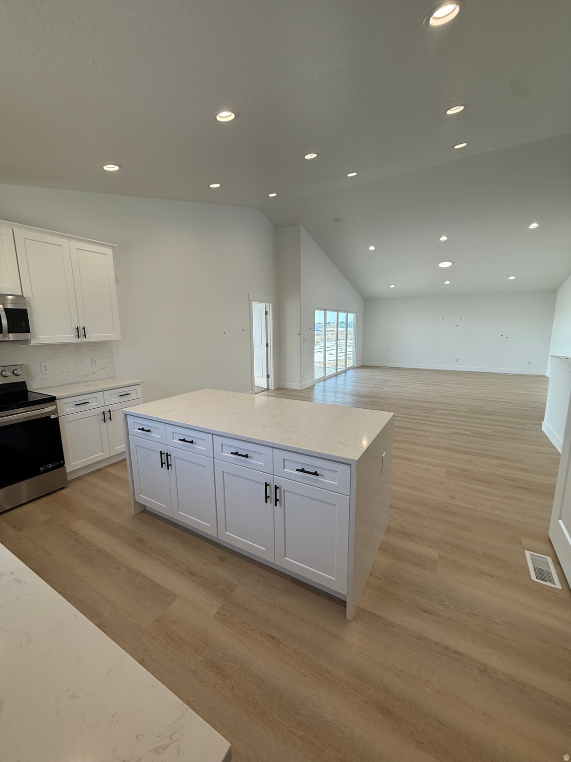 EAGLE POINT - Residential