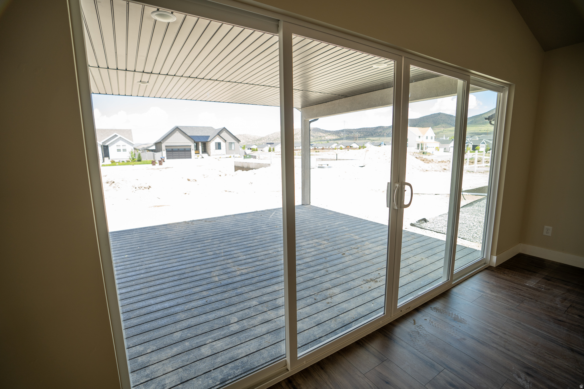 EAGLE POINT - Residential