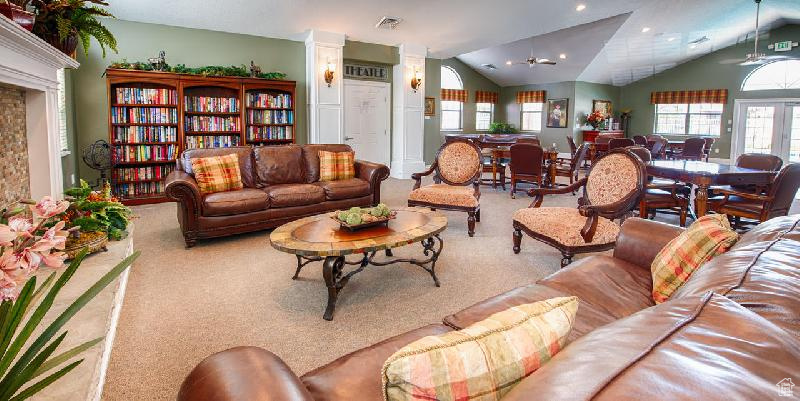 TOWNE CENTER VILLAS - Residential