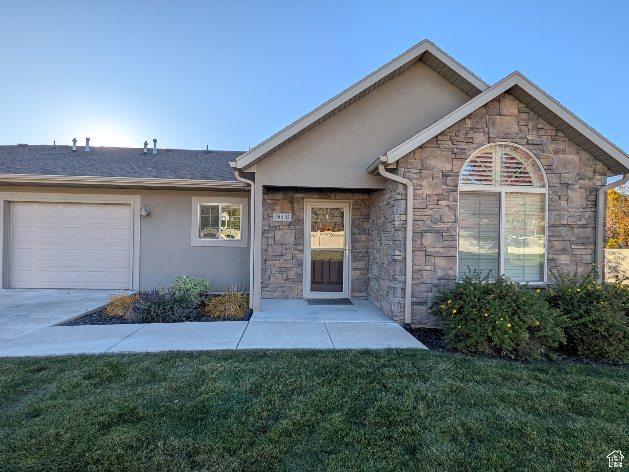 TOWNE CENTER VILLAS - Residential
