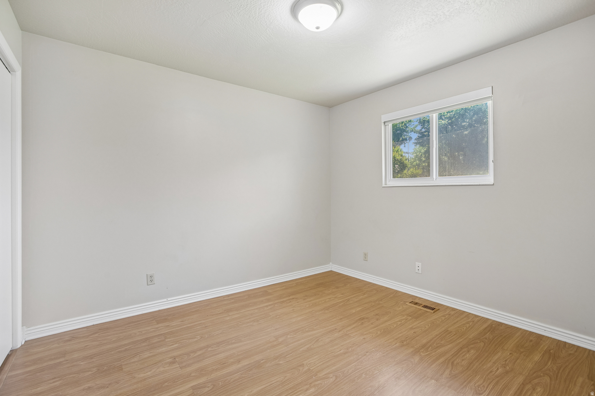 CLOVER CREST - Residential