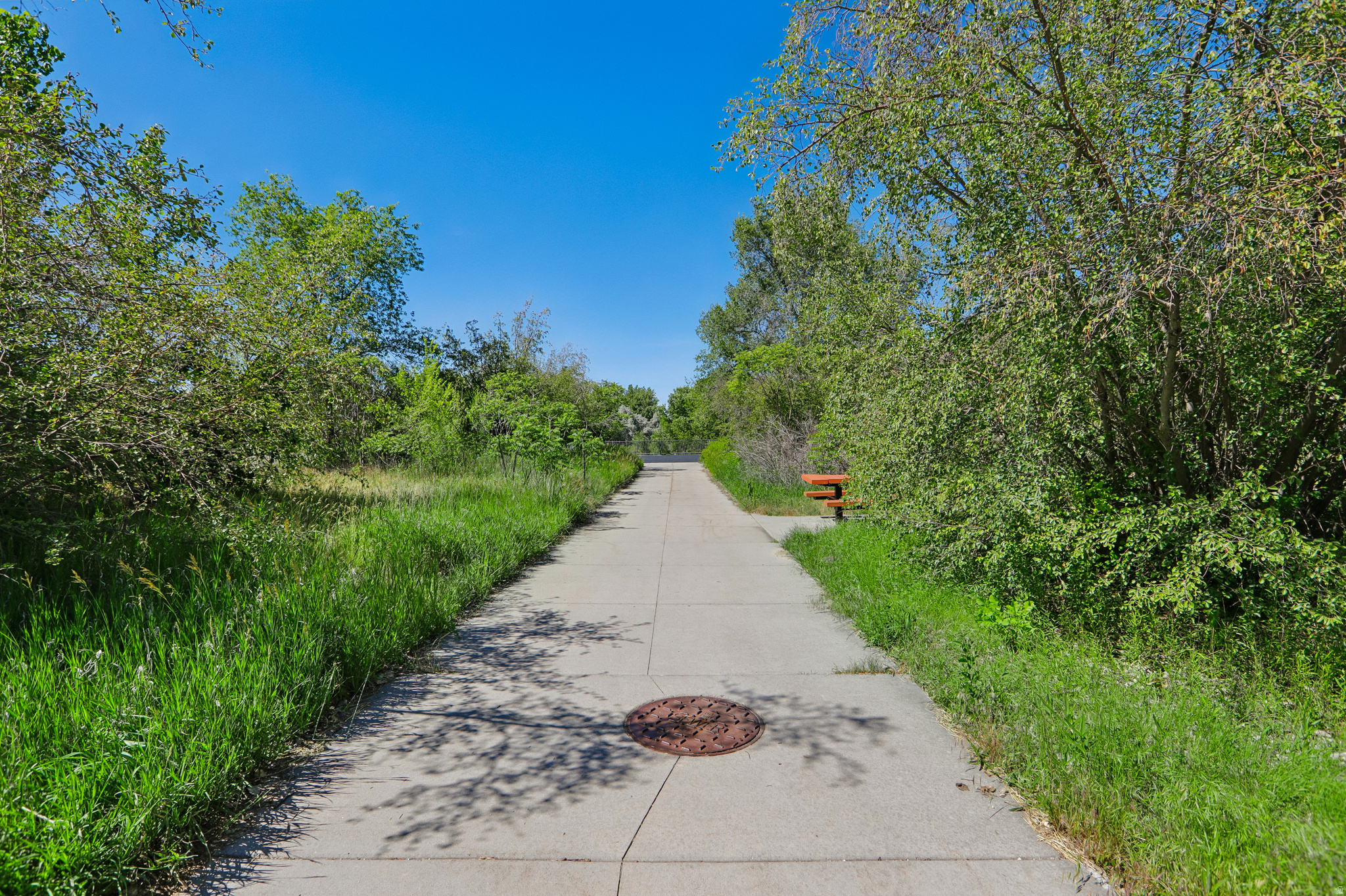 CLOVER CREST - Residential