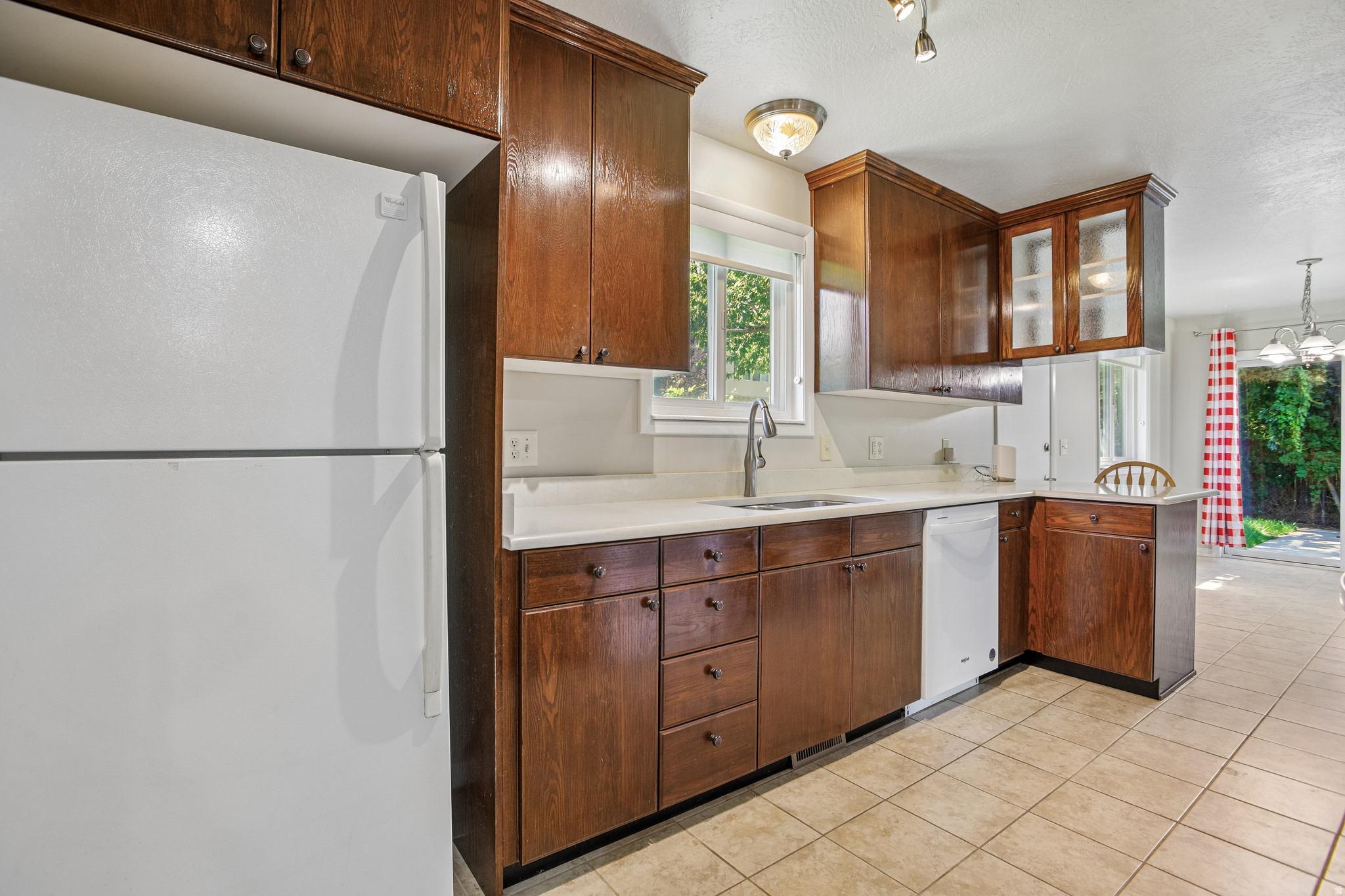 CLOVER CREST - Residential