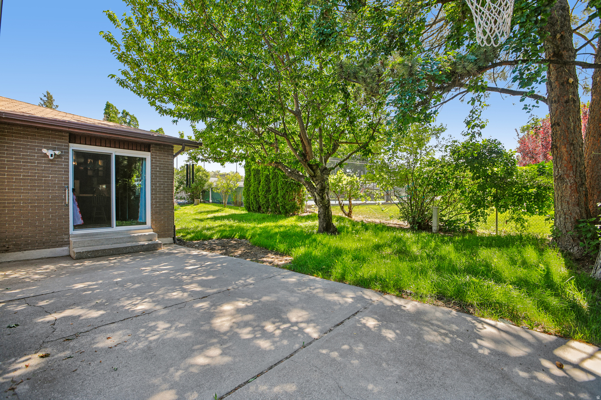 CLOVER CREST - Residential