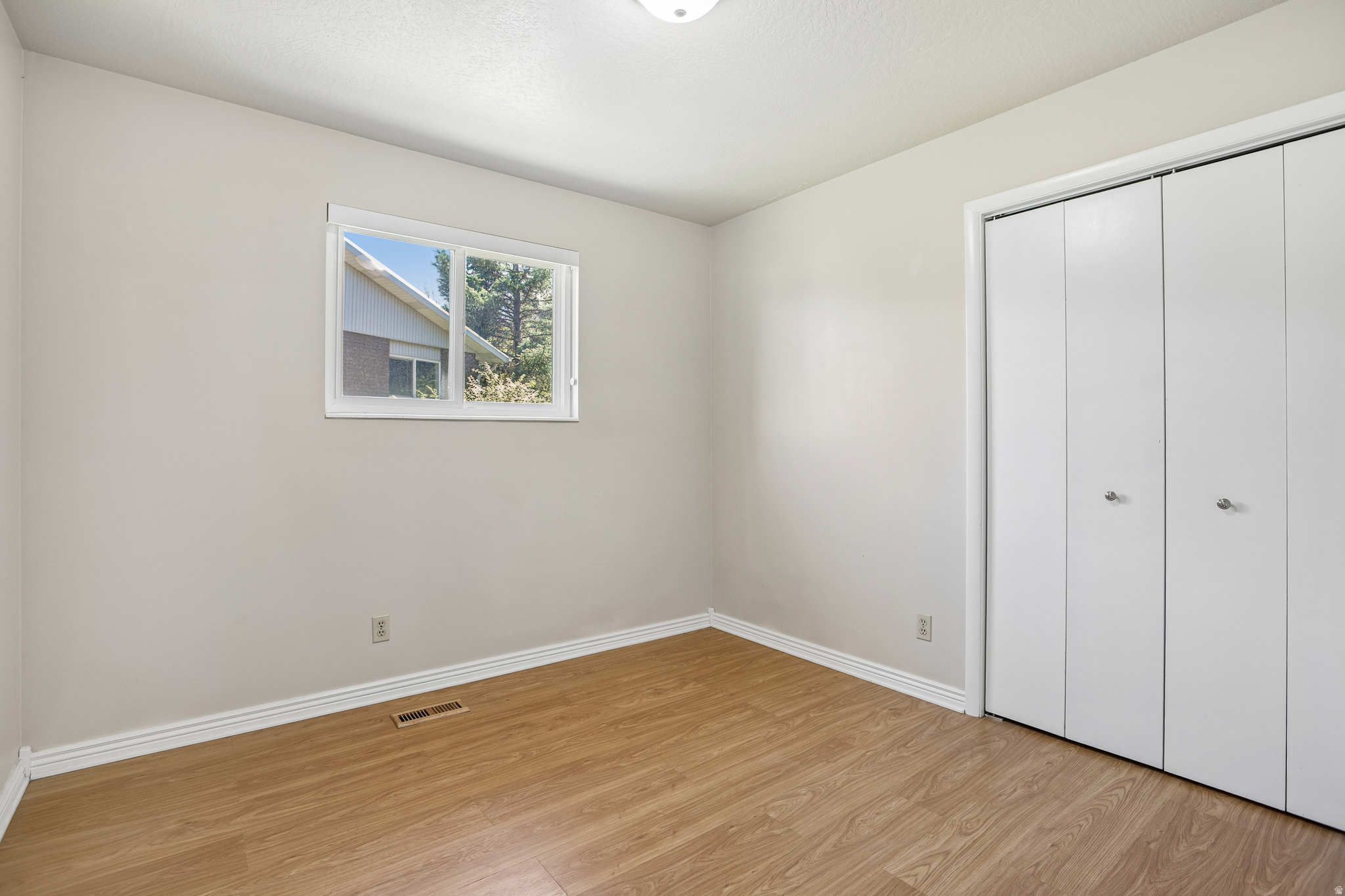 CLOVER CREST - Residential